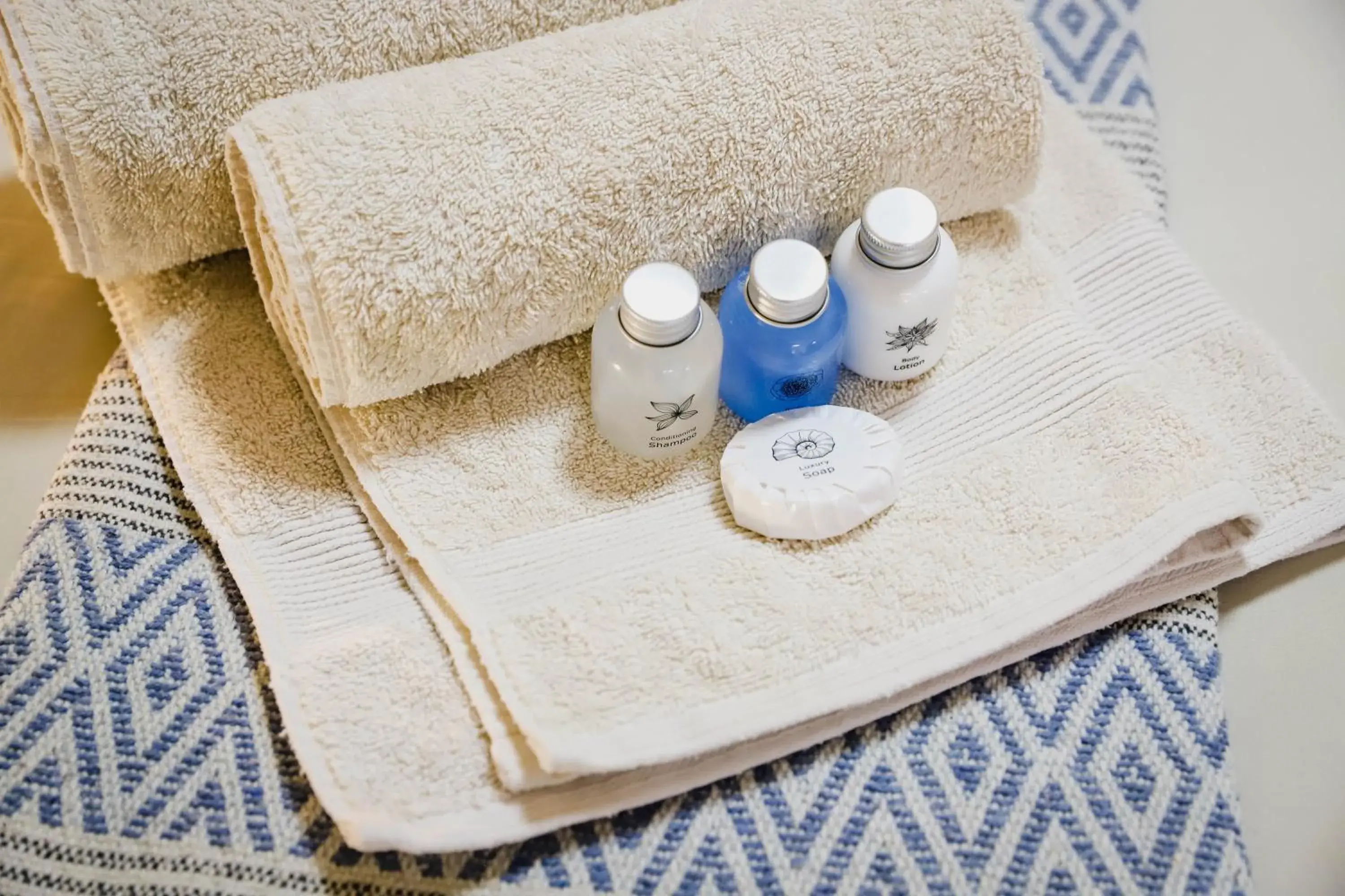 Standard Queen Room - single occupancy in Maroela Guest Lodge Standard Queen Room - single occupancy in Maroela Guest Lodge