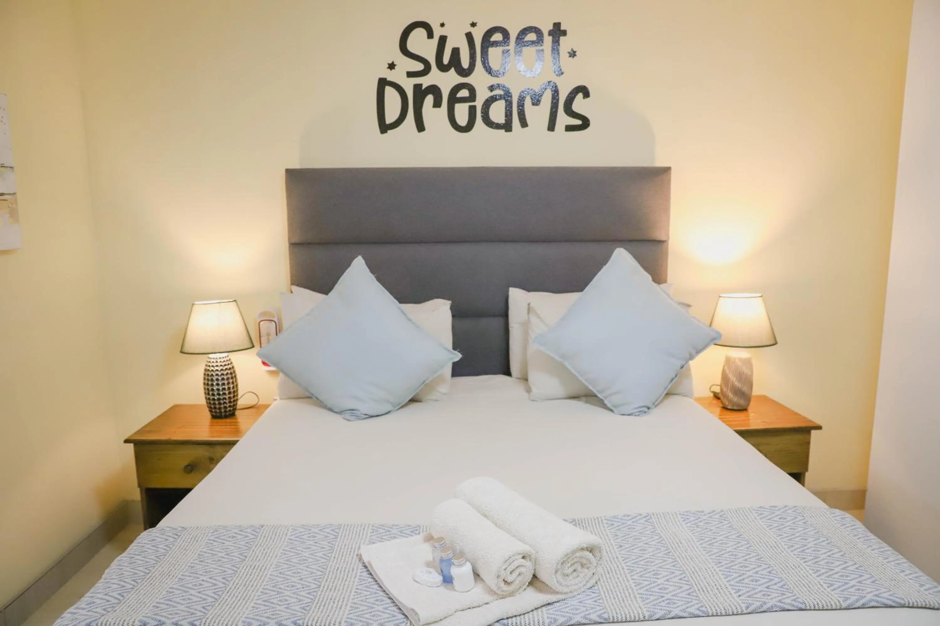 Bed in Maroela Guest Lodge