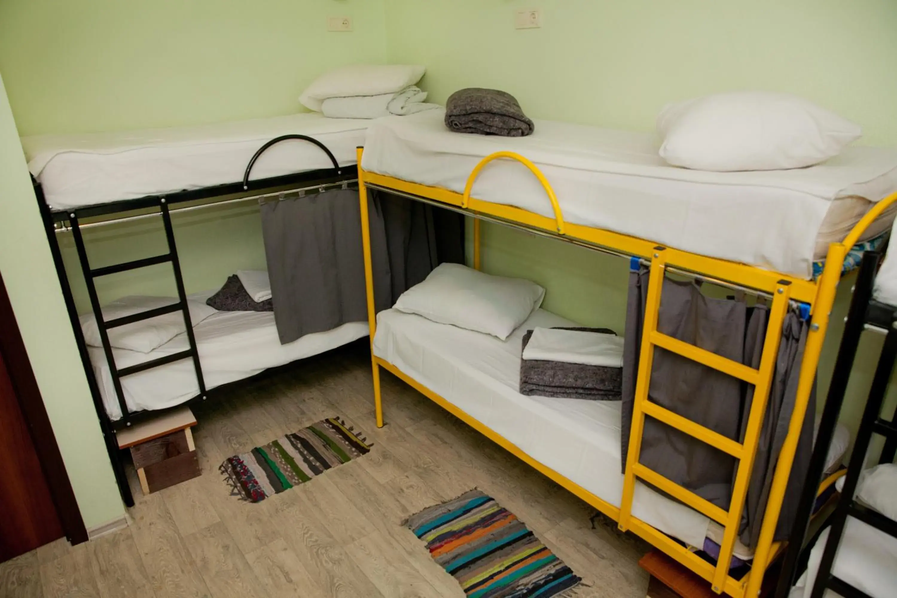 Bunk Bed in Mixed Dormitory Room in Capsularhouse Hostel Bunk Bed in Mixed Dormitory Room in Capsularhouse Hostel