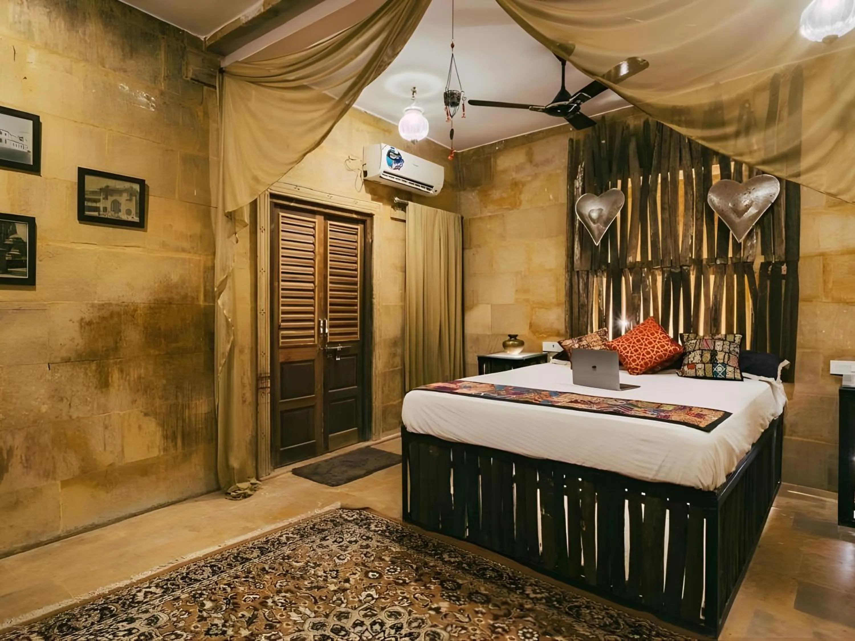 Bed in Moustache Jaisalmer