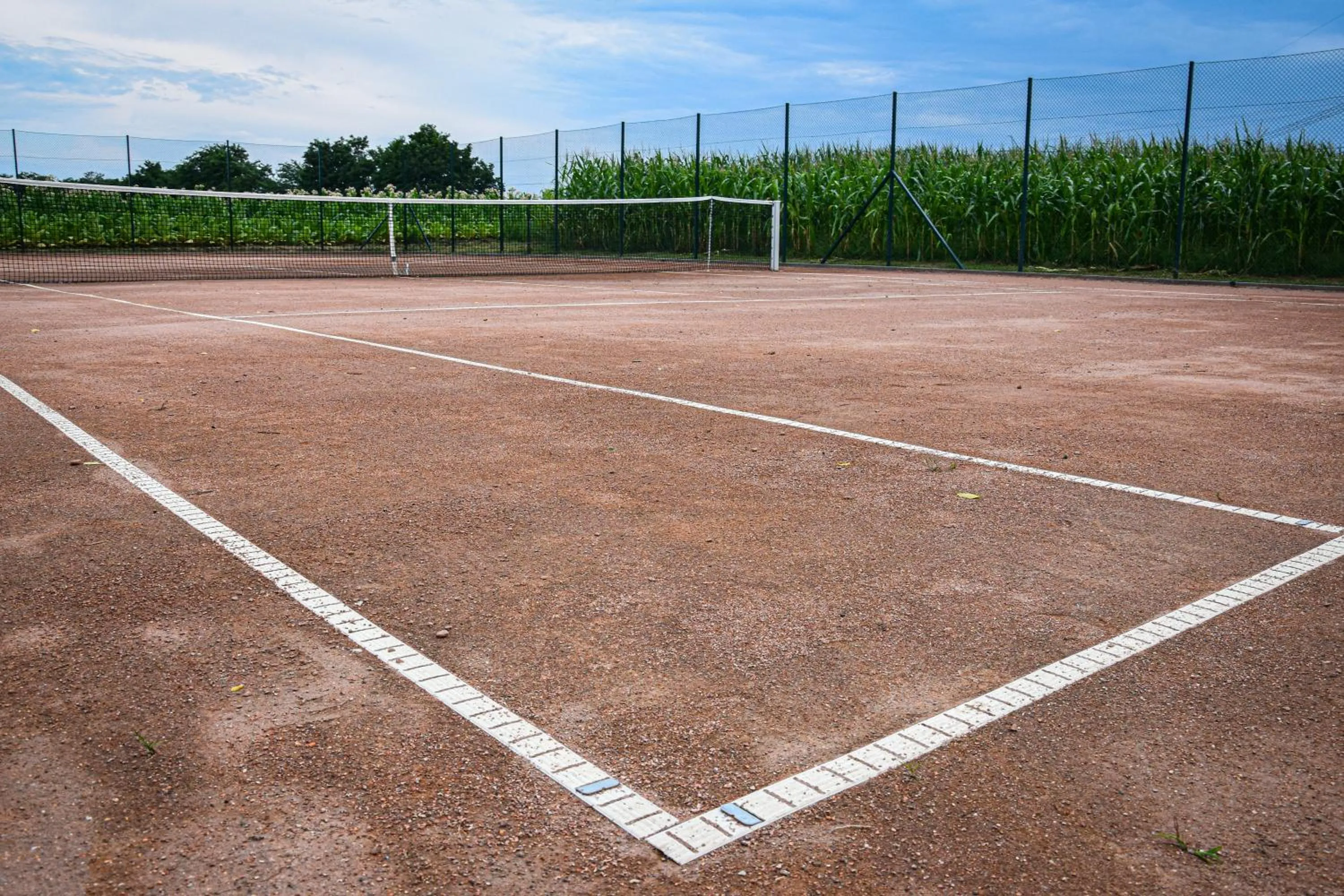Tennis court in Leveleki Vendégház - Egeres Tanya
