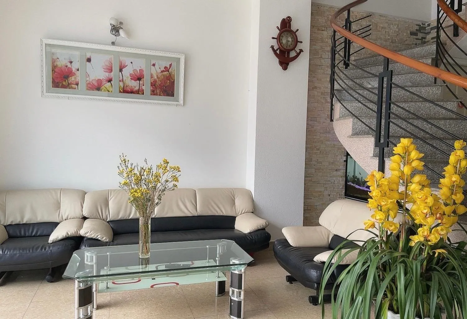 Living room in Phuong Vy Hotel