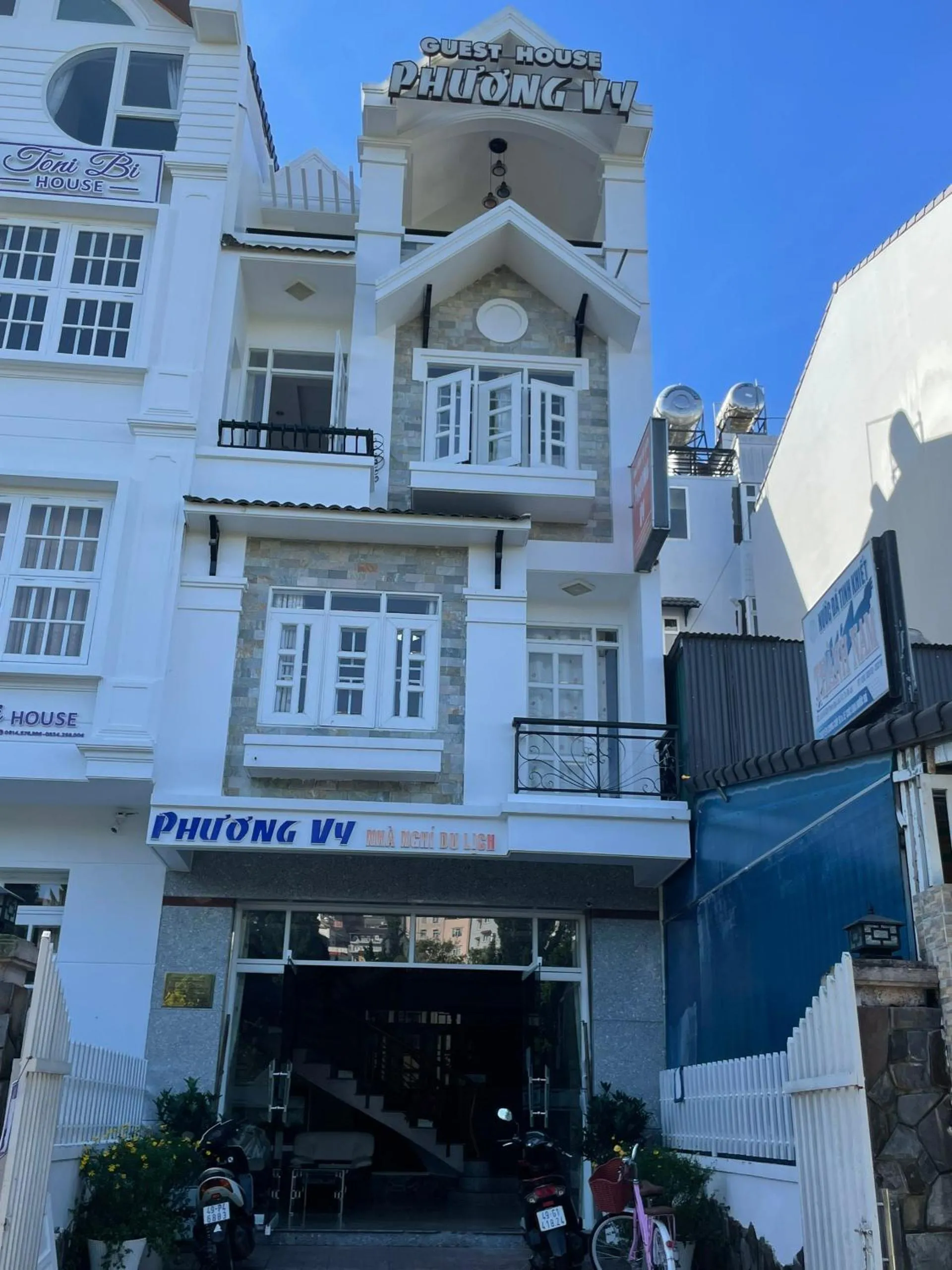 Property building in Phuong Vy Hotel