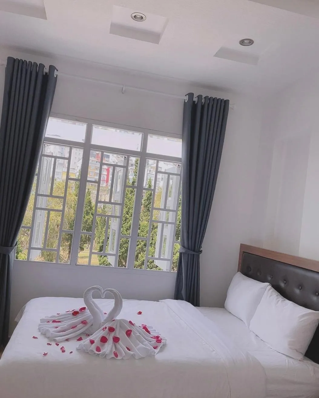 Bed in Phuong Vy Hotel