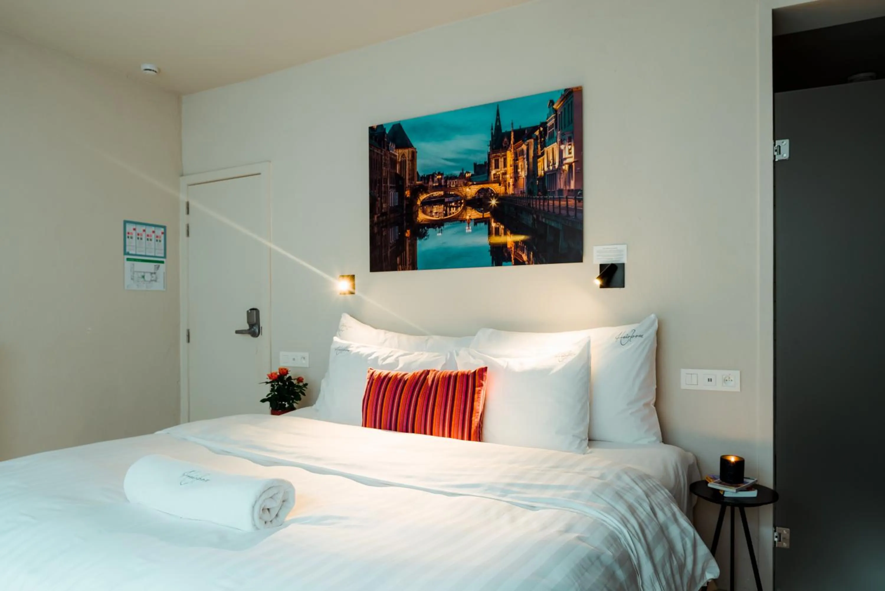 Bed in The House of Edward by Domani Hotels