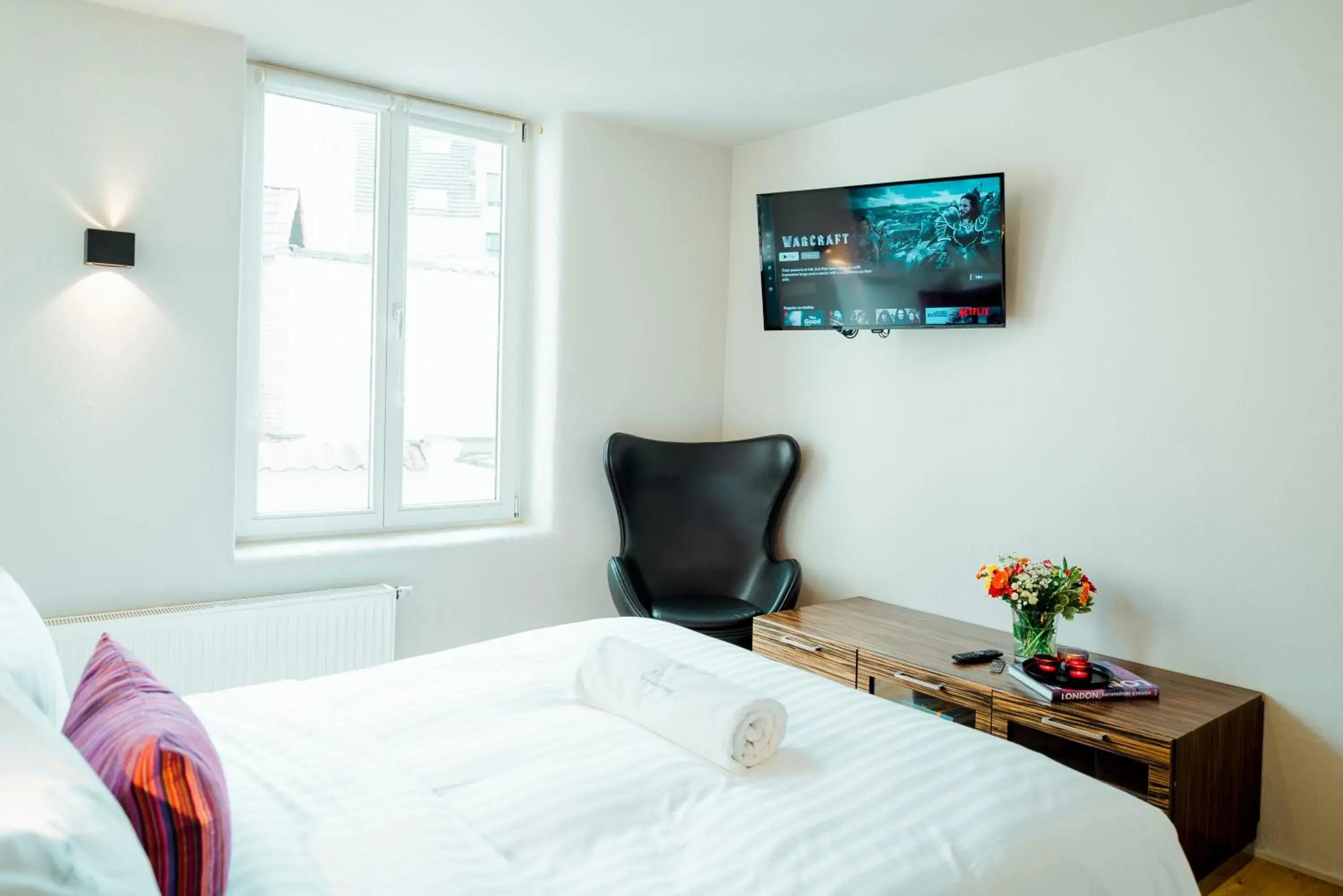 Bed in The House of Edward by Domani Hotels Bed in The House of Edward by Domani Hotels