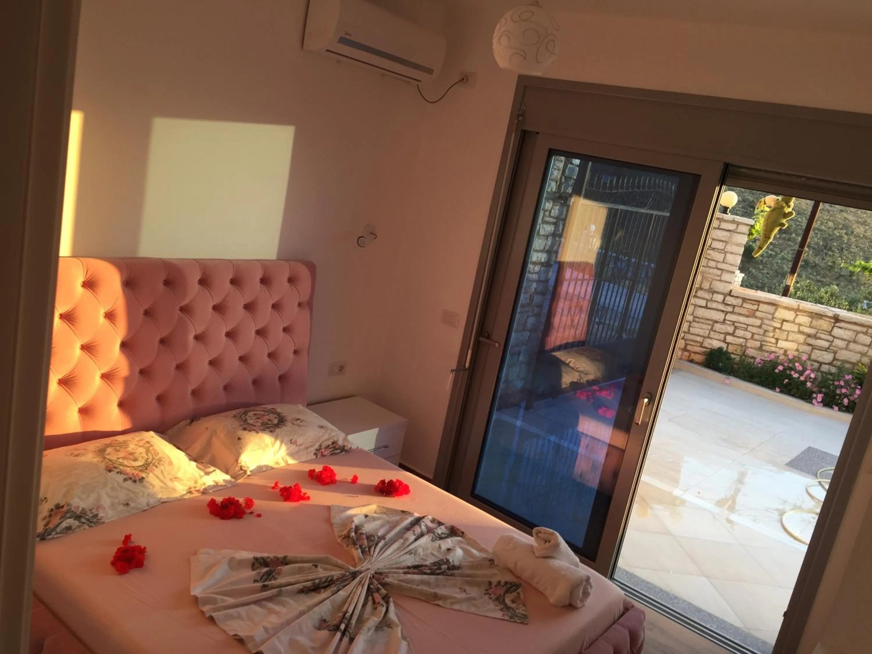Sunset House