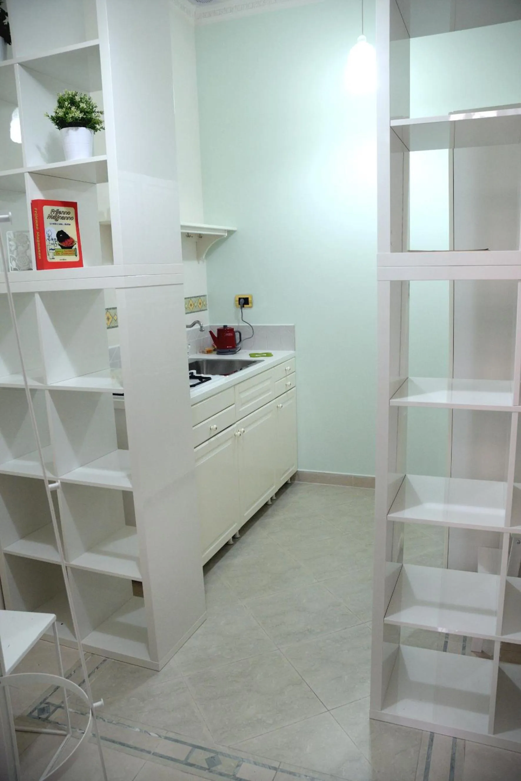 Communal kitchen in Luciano And Son