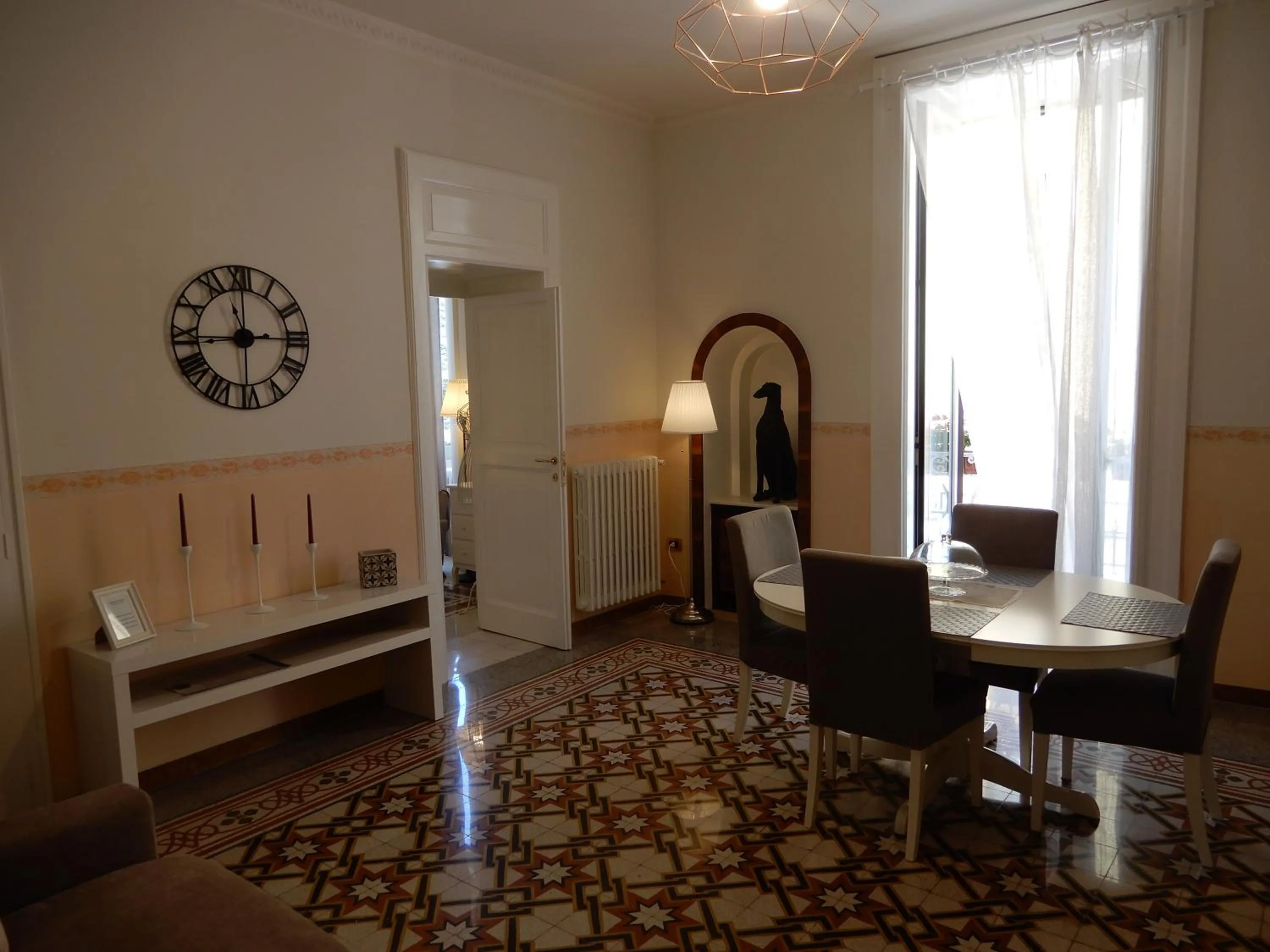 Bed in Luciano And Son