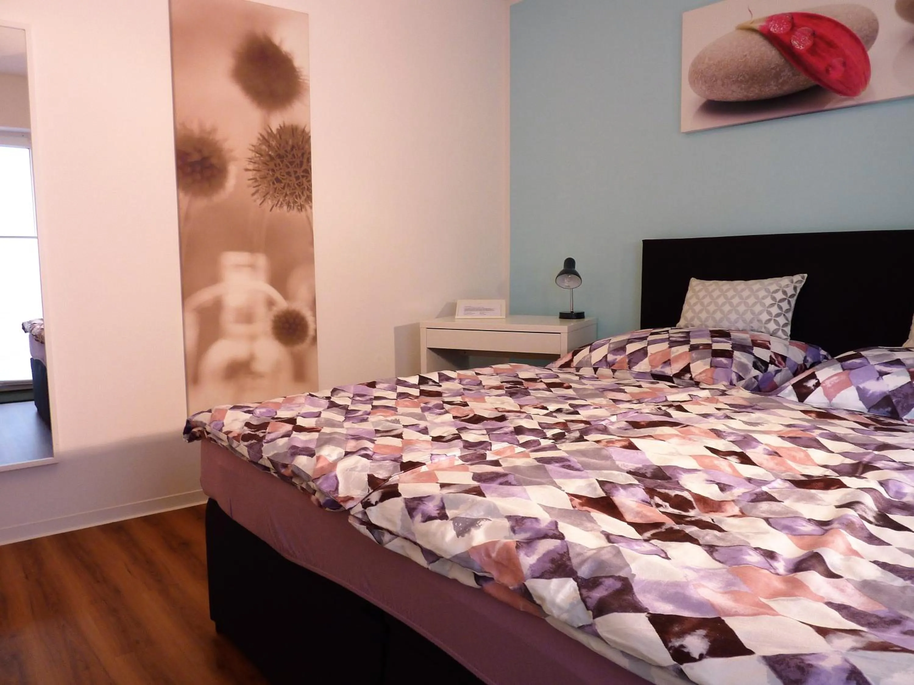 Bedroom, Bed in City Apartment Jena