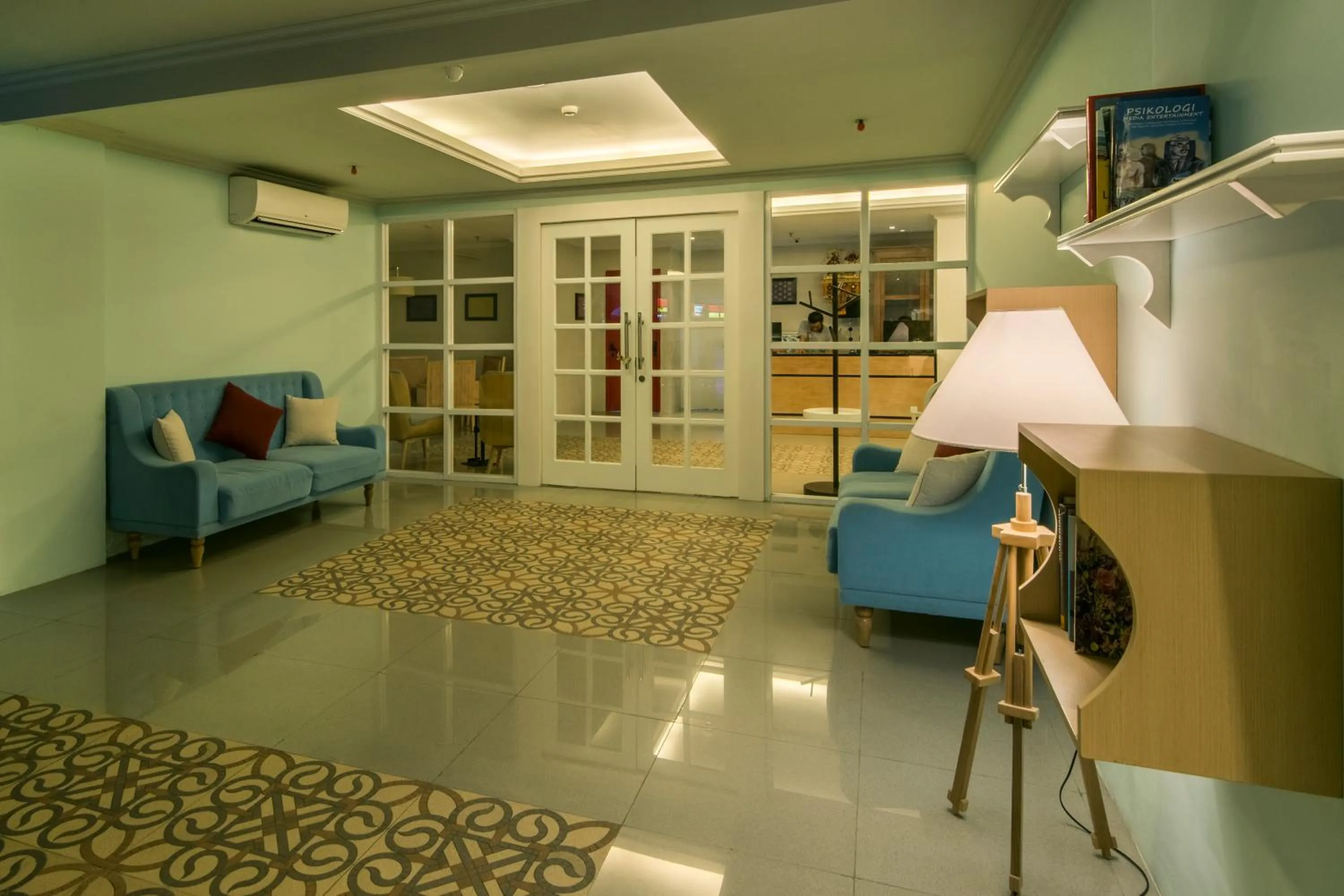 Lounge or bar in Yan's House Hotel