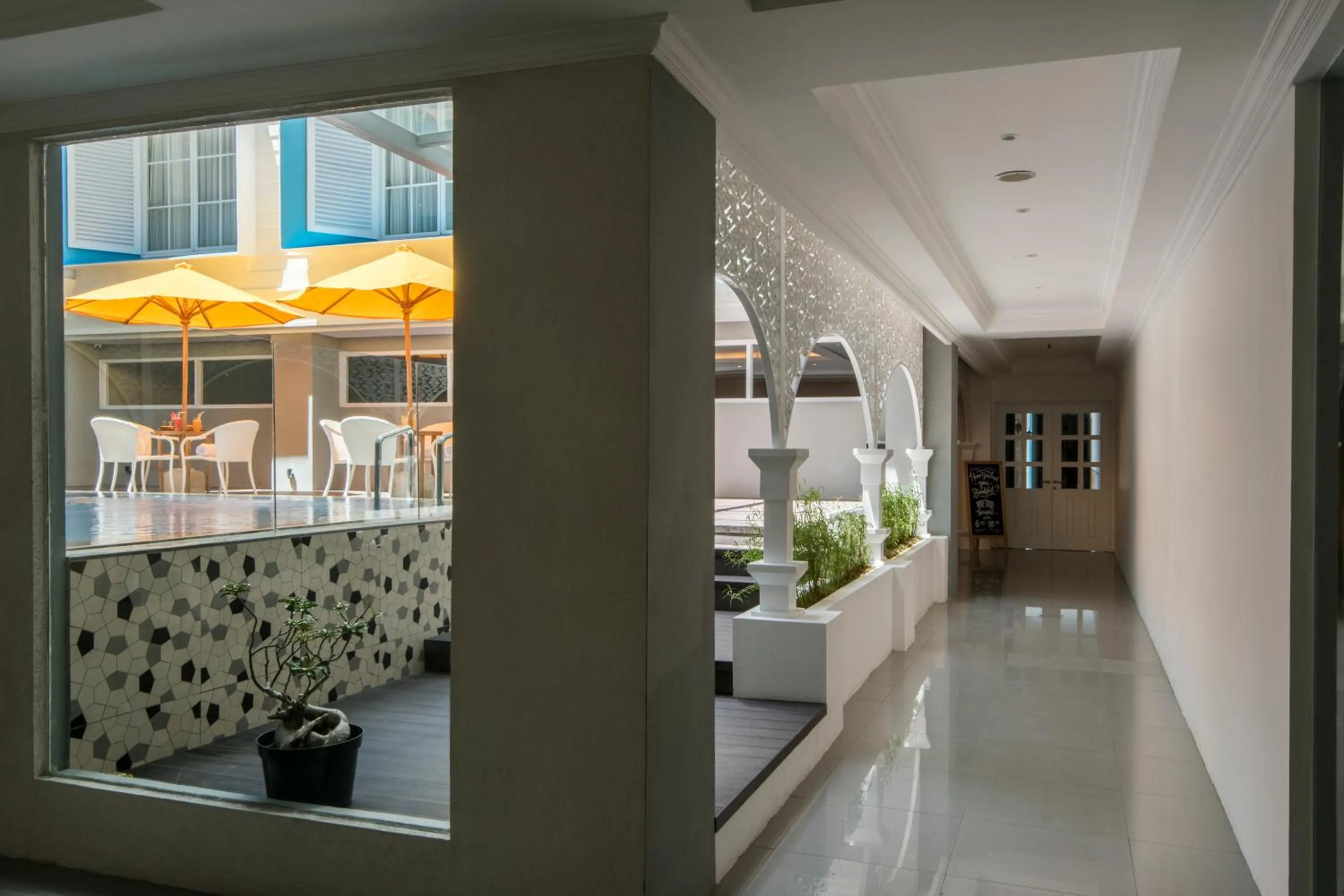 Area and facilities in Yan's House Hotel