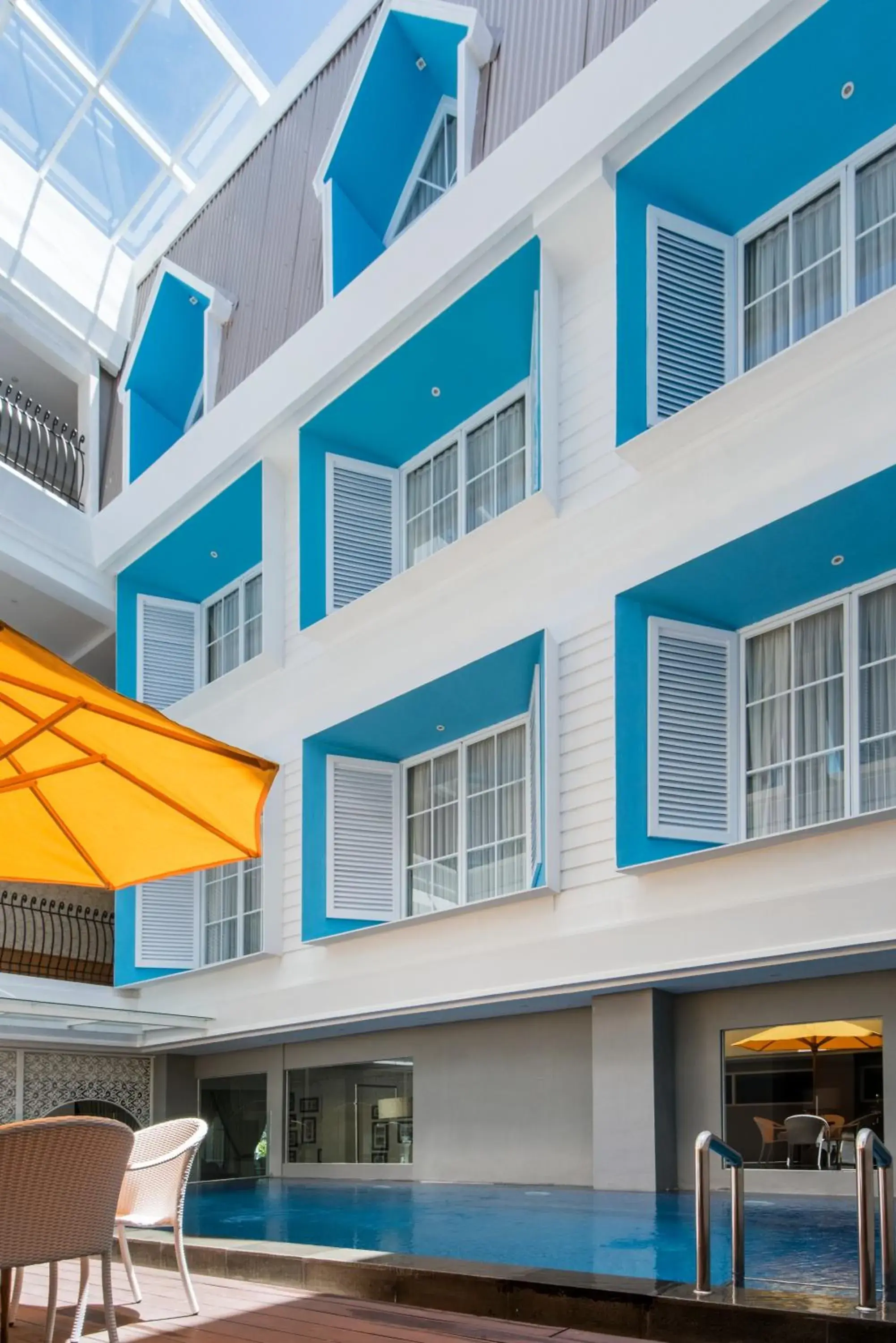 Swimming pool in Yan's House Hotel Swimming pool in Yan's House Hotel