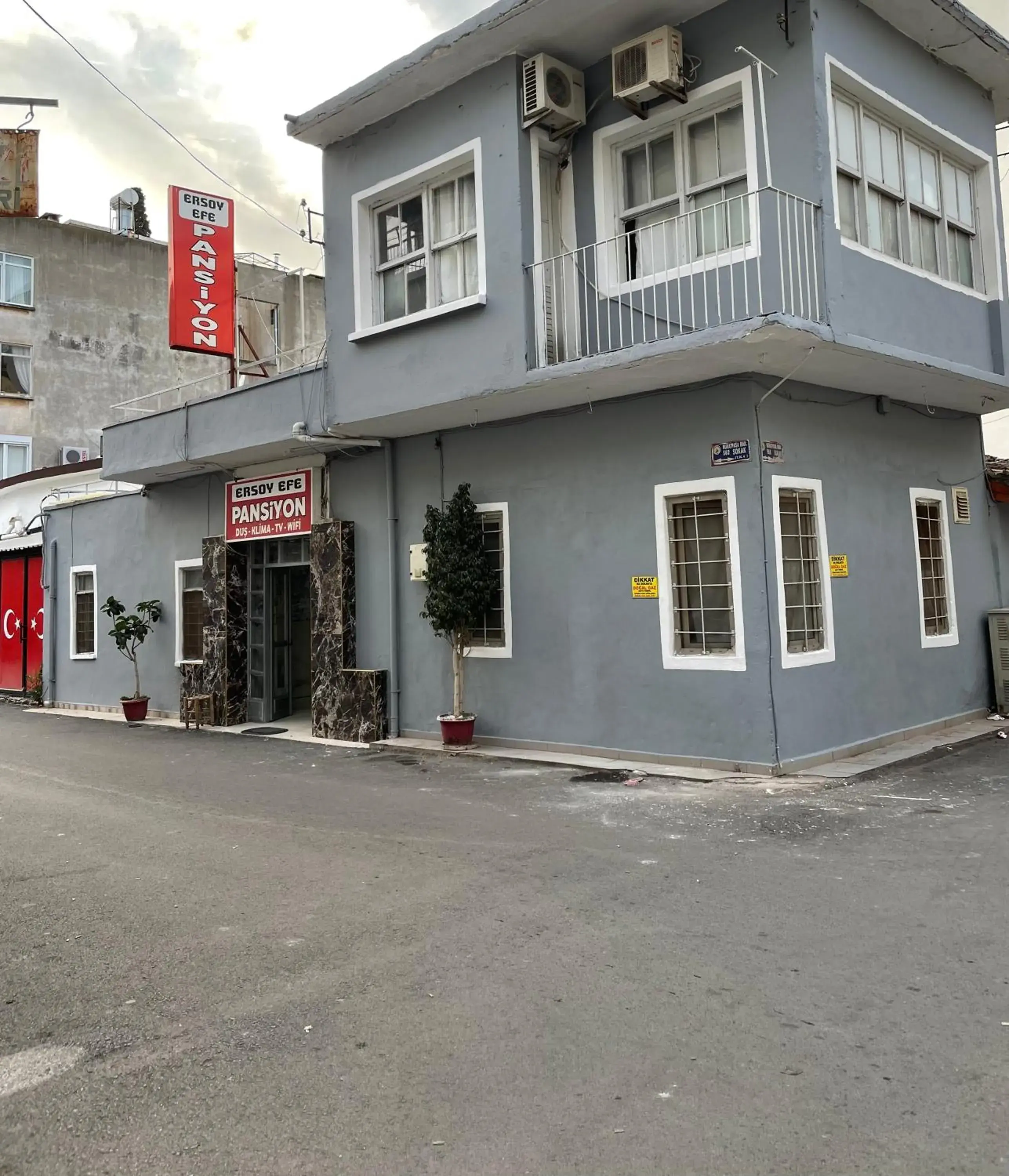 Property building in Ersoy Efe Pansiyon Property building in Ersoy Efe Pansiyon