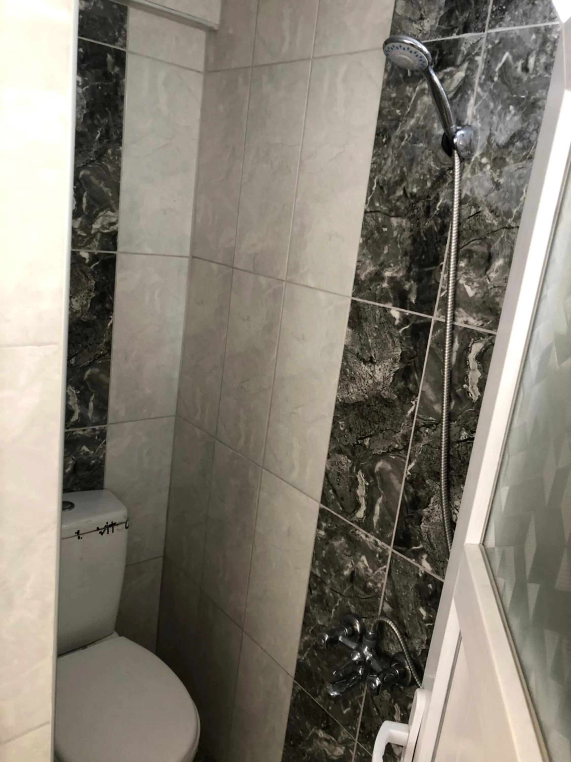 Shower in Ersoy Efe Pansiyon