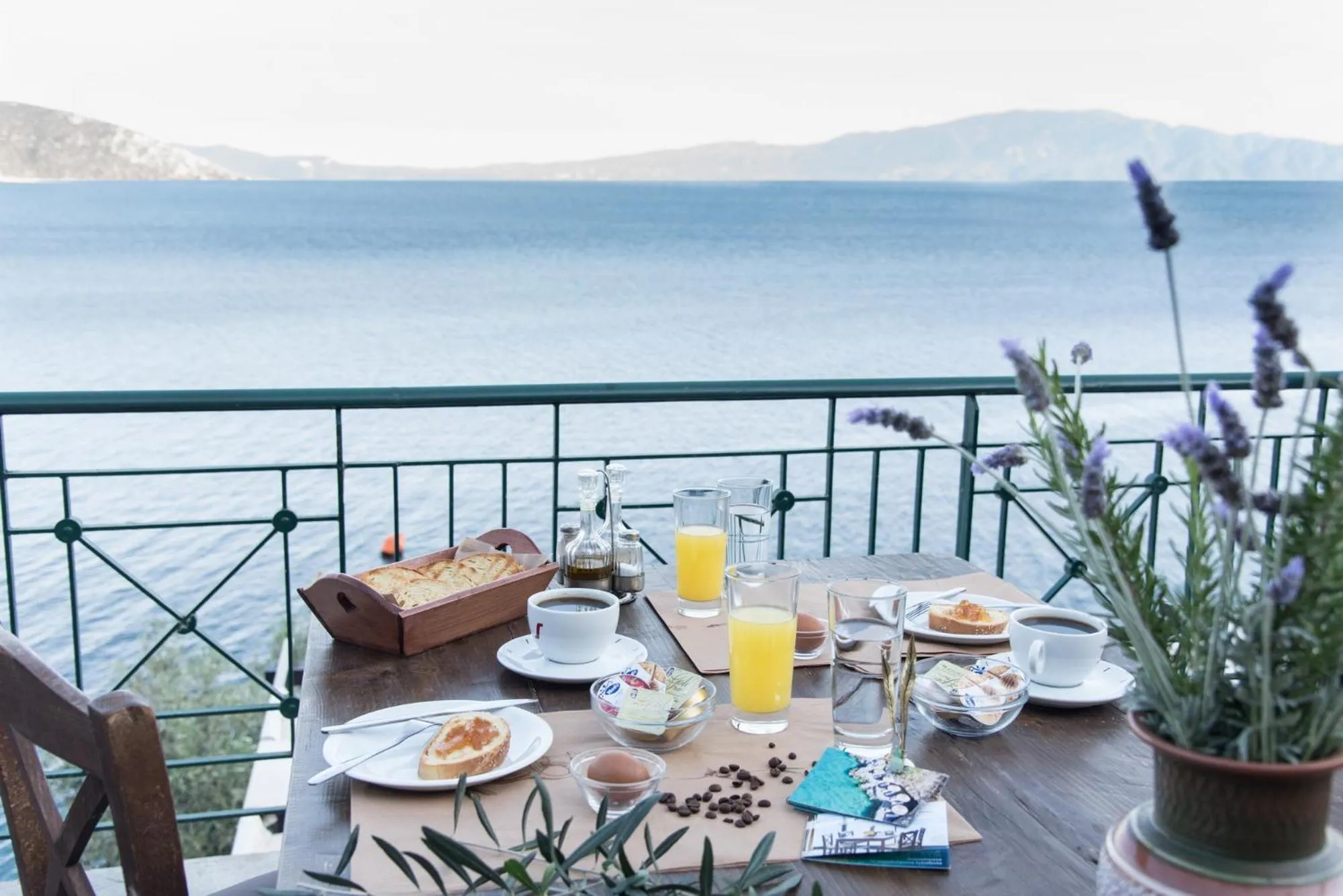 Apartment with Sea View in Agrilia Koromili Retreat
