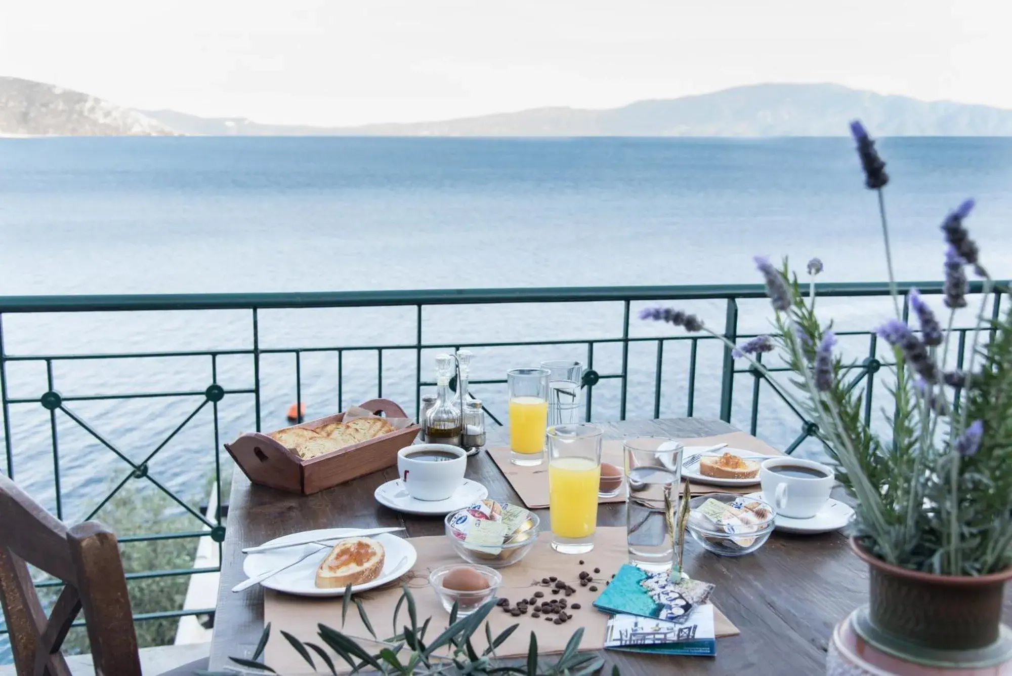 Apartment with Sea View in Agrilia Koromili Retreat Apartment with Sea View in Agrilia Koromili Retreat