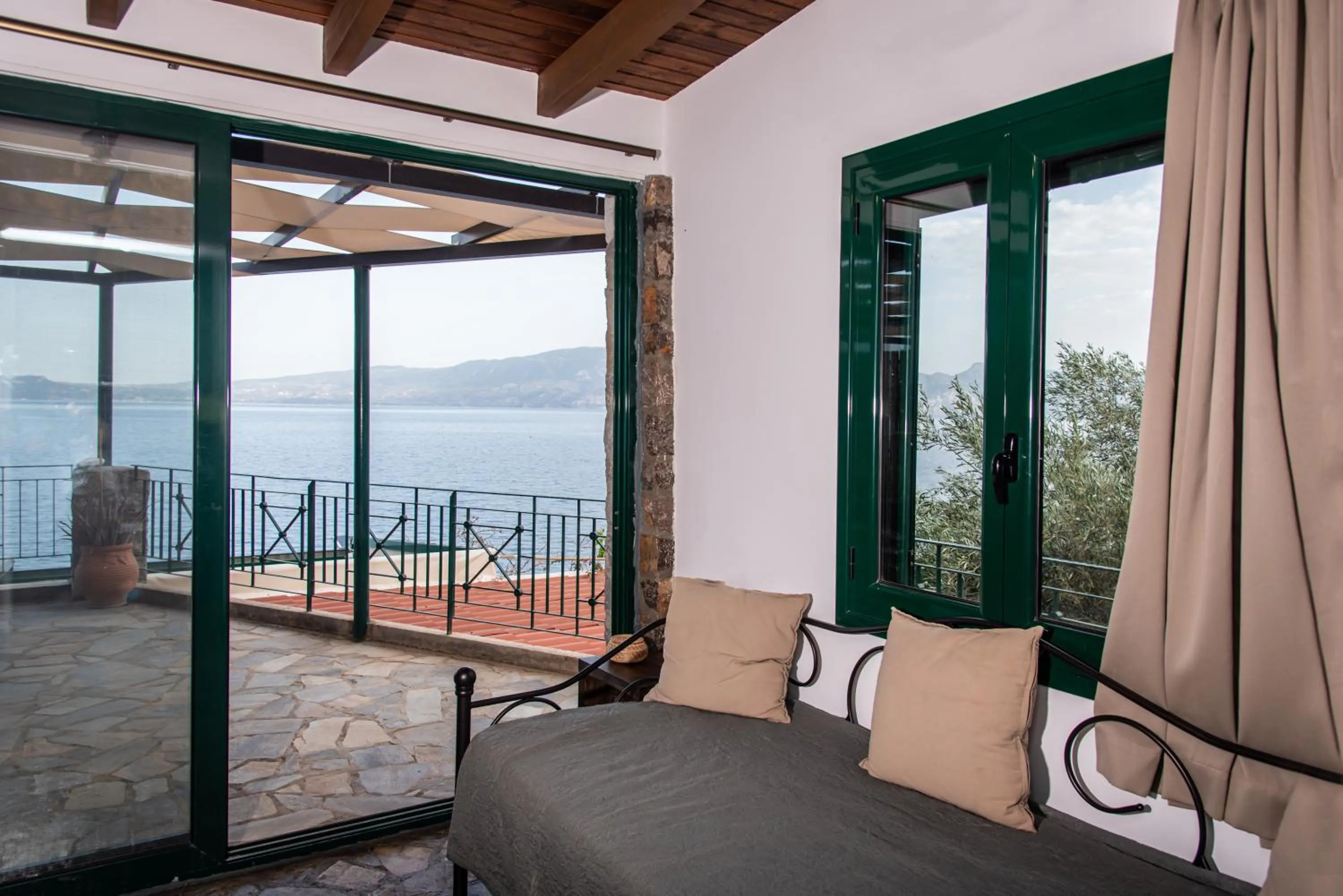 Apartment with Sea View in Agrilia Koromili Retreat