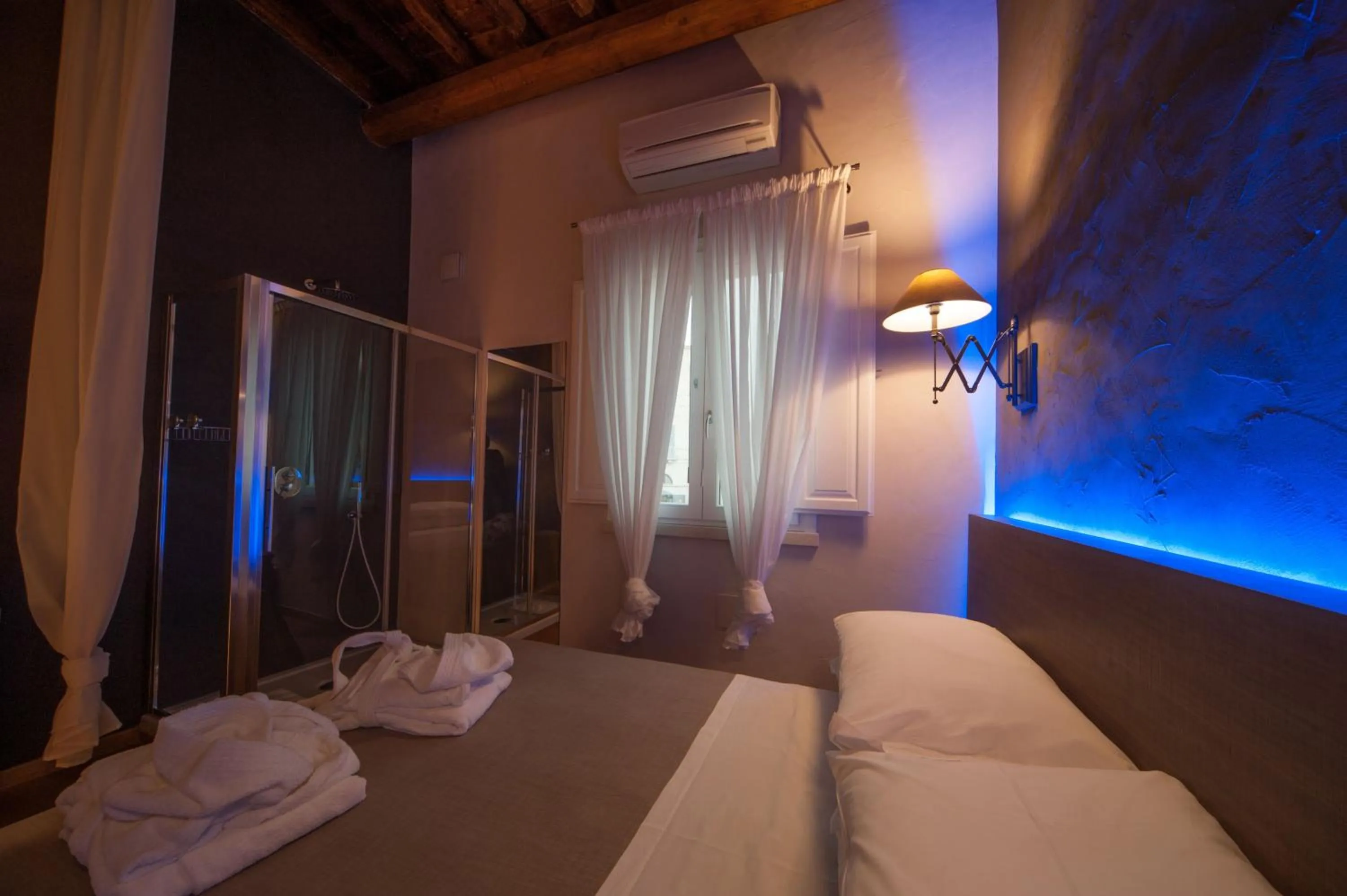 Standard Double Room - single occupancy in Dimora Corteinfiore
