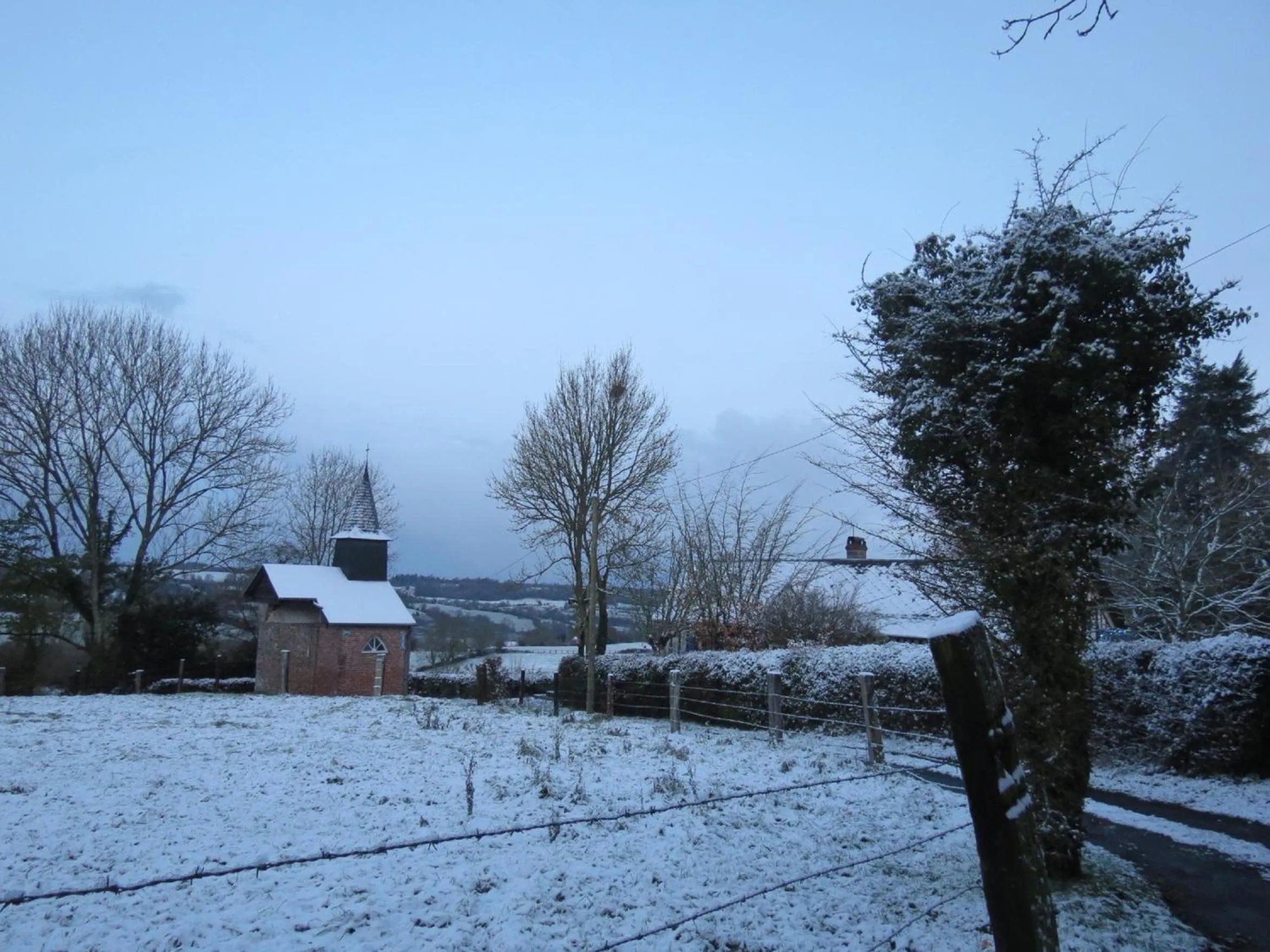 Facade/entrance in Le Chant Des Fees
