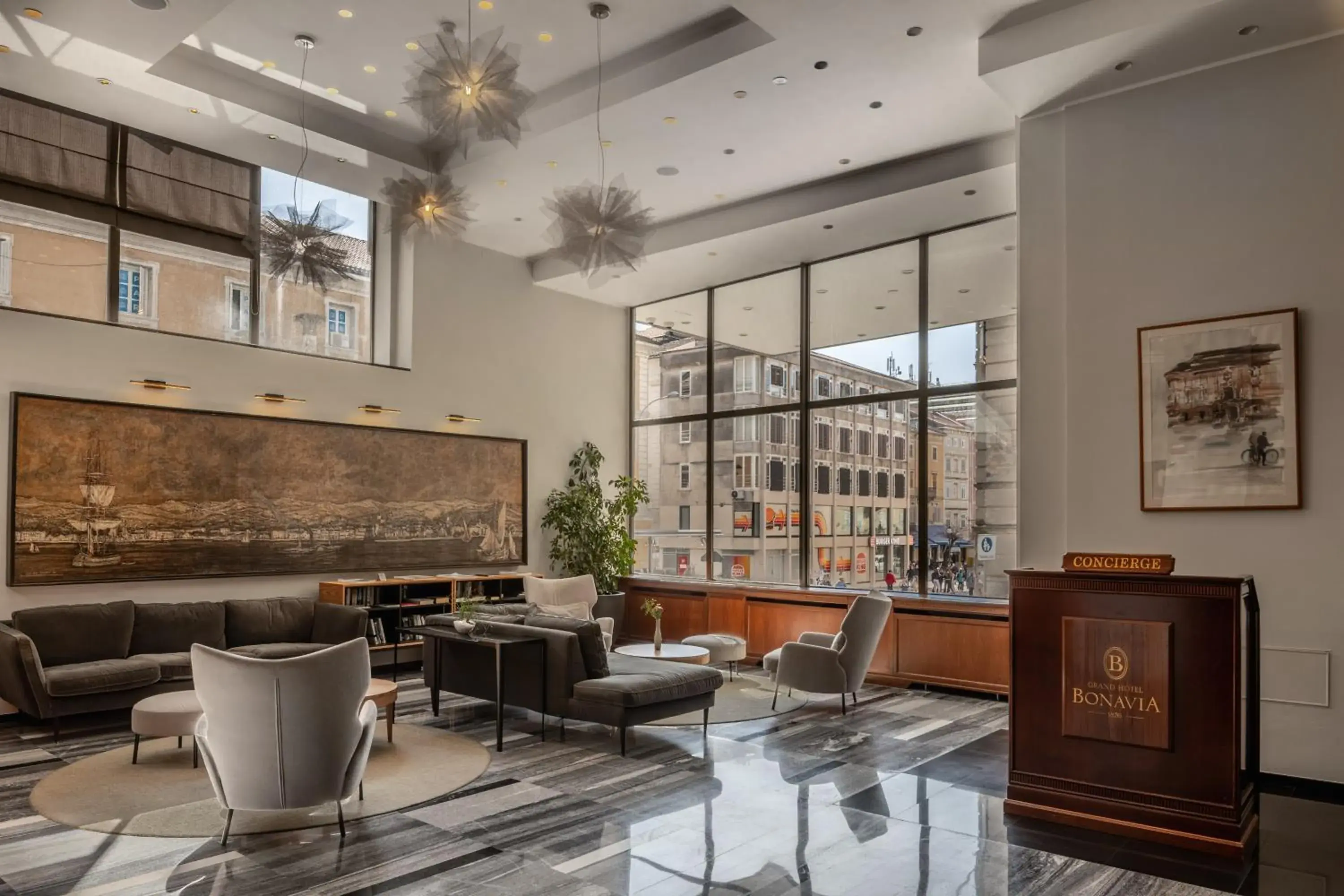 Lobby or reception in Grand Hotel Bonavia Lobby or reception in Grand Hotel Bonavia