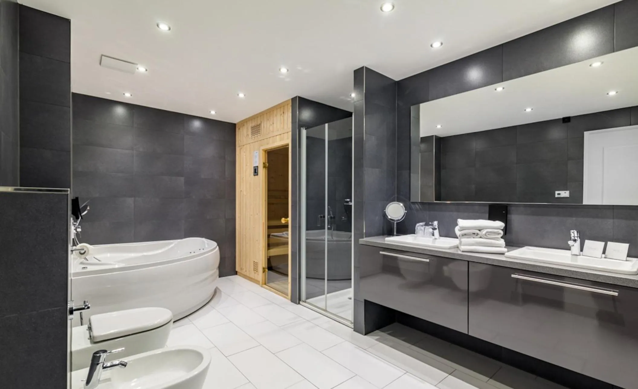 Shower in Residenz am Zwinger