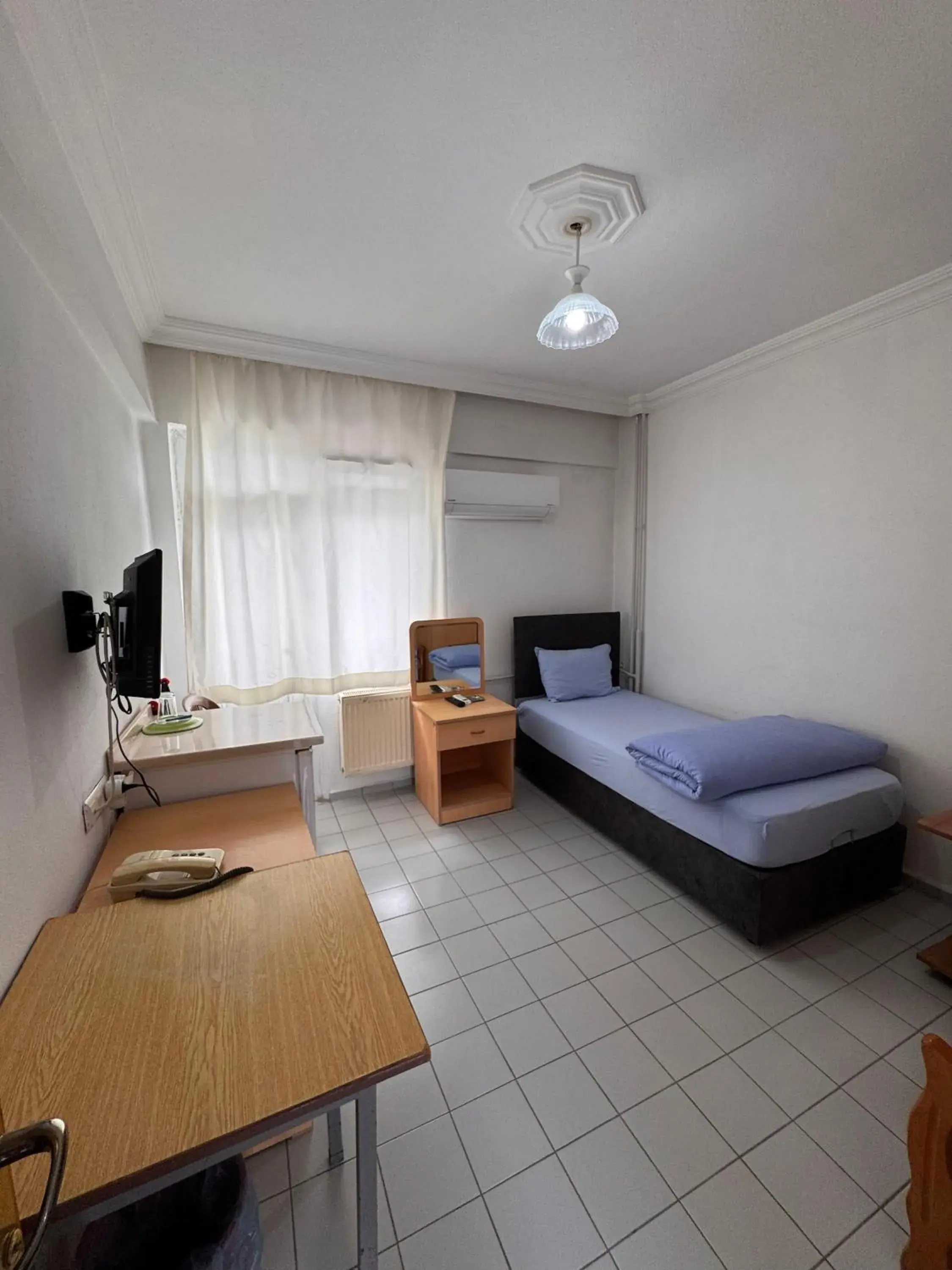 Single Room with Balcony in Orçın Apartments Single Room with Balcony in Orçın Apartments