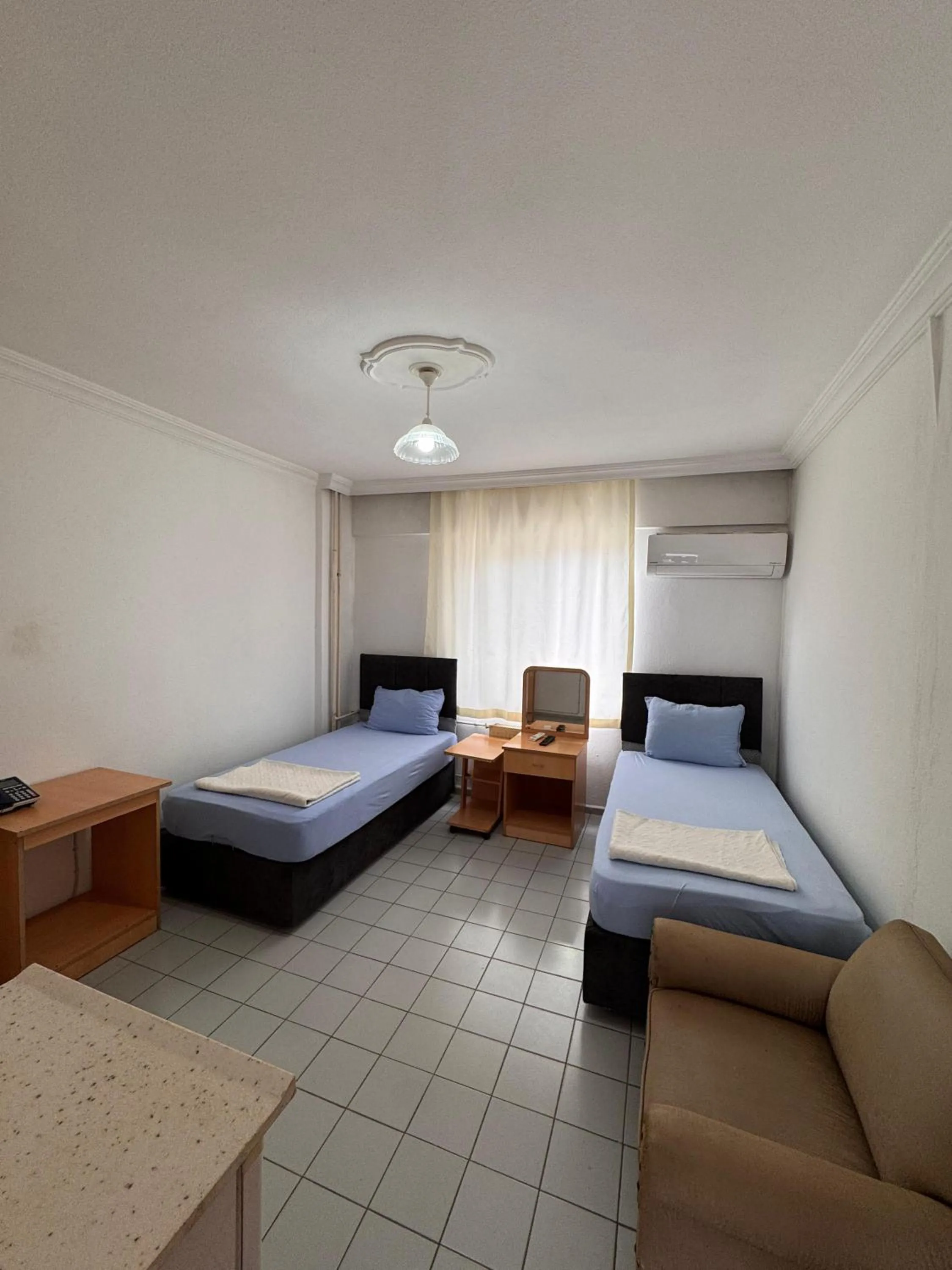 Bedroom, Bed in Orçın Apartments