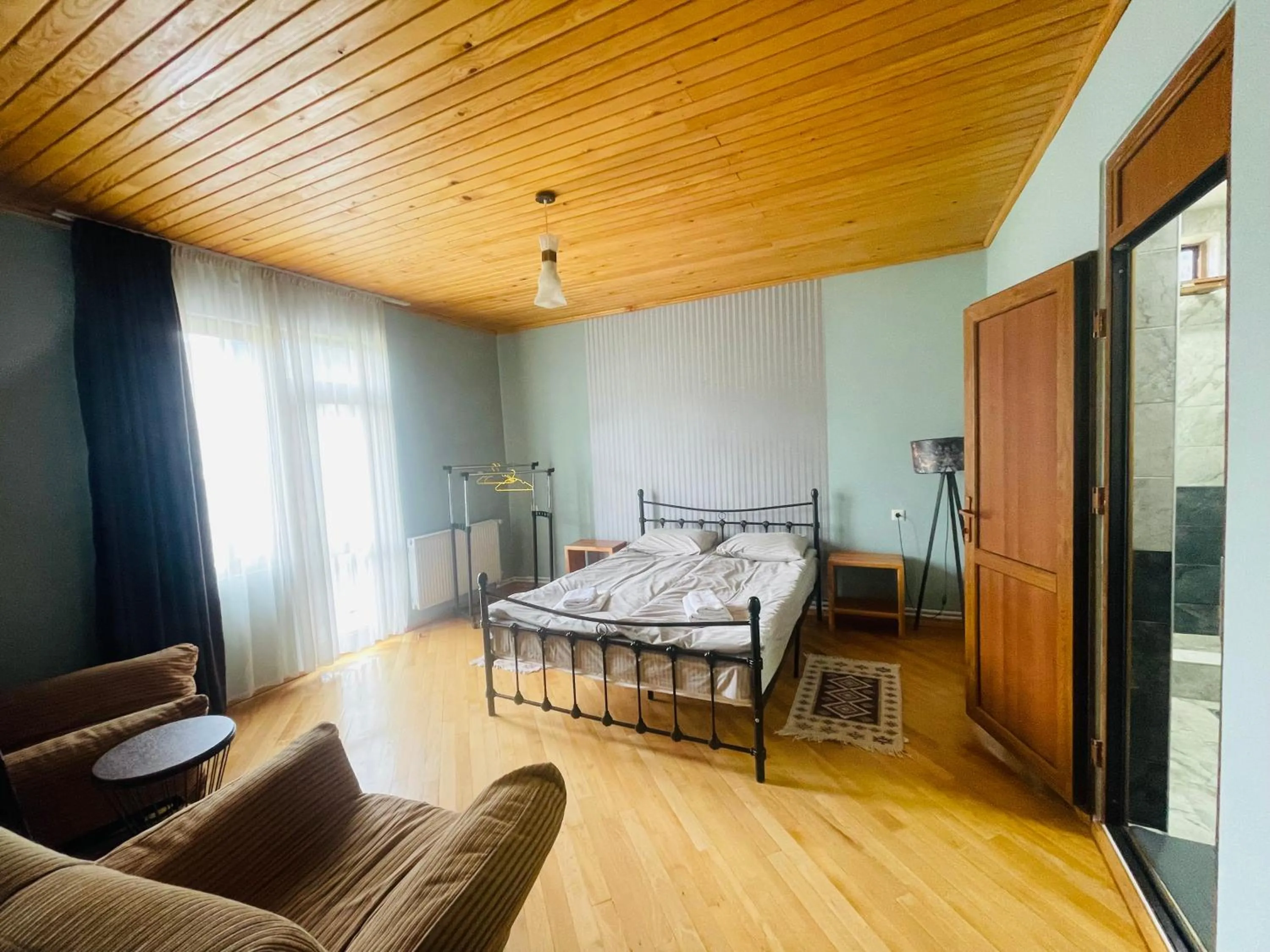 Manana Japaridze's Guesthouse