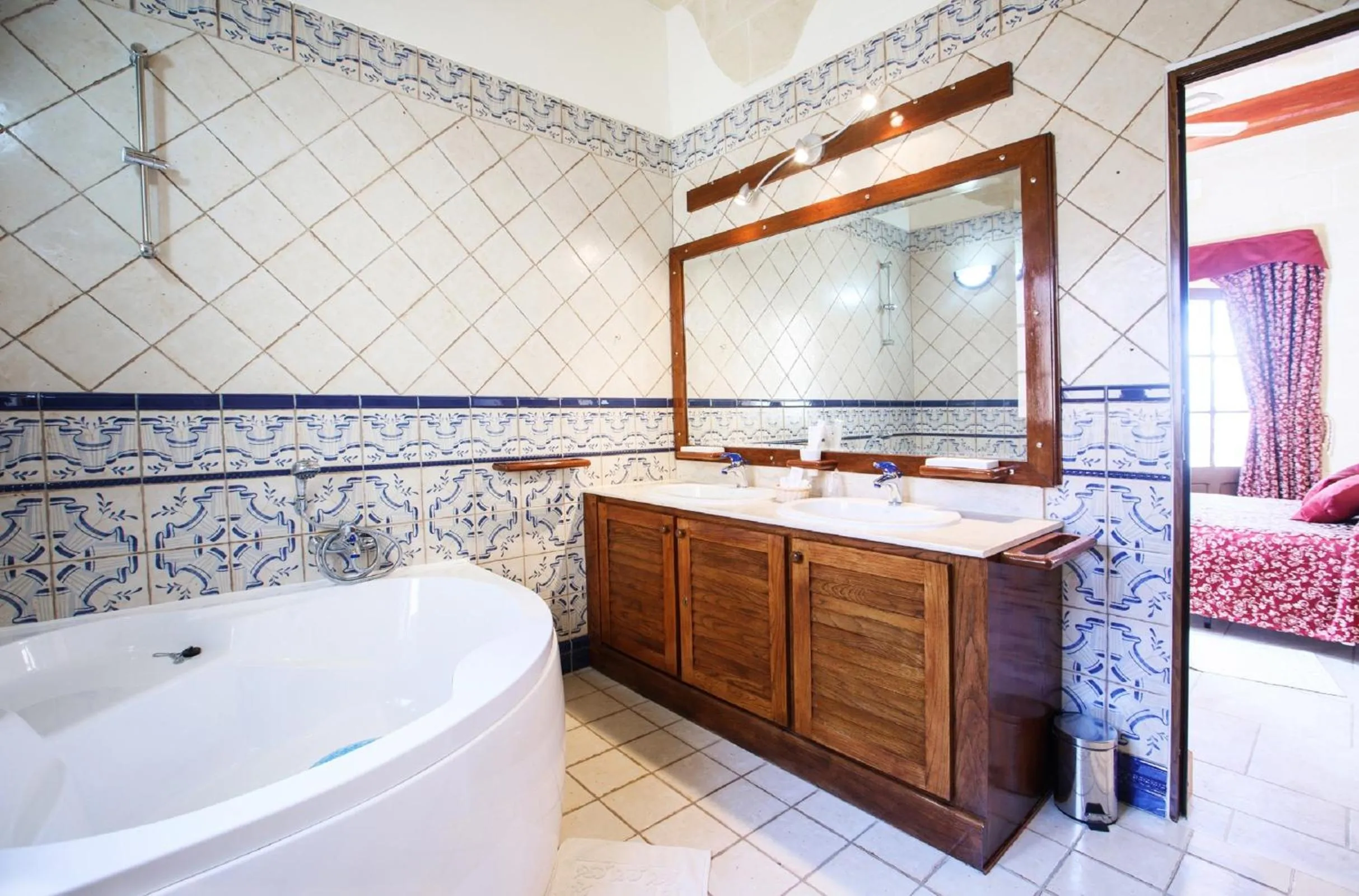 Bathroom in L'Ghorfa