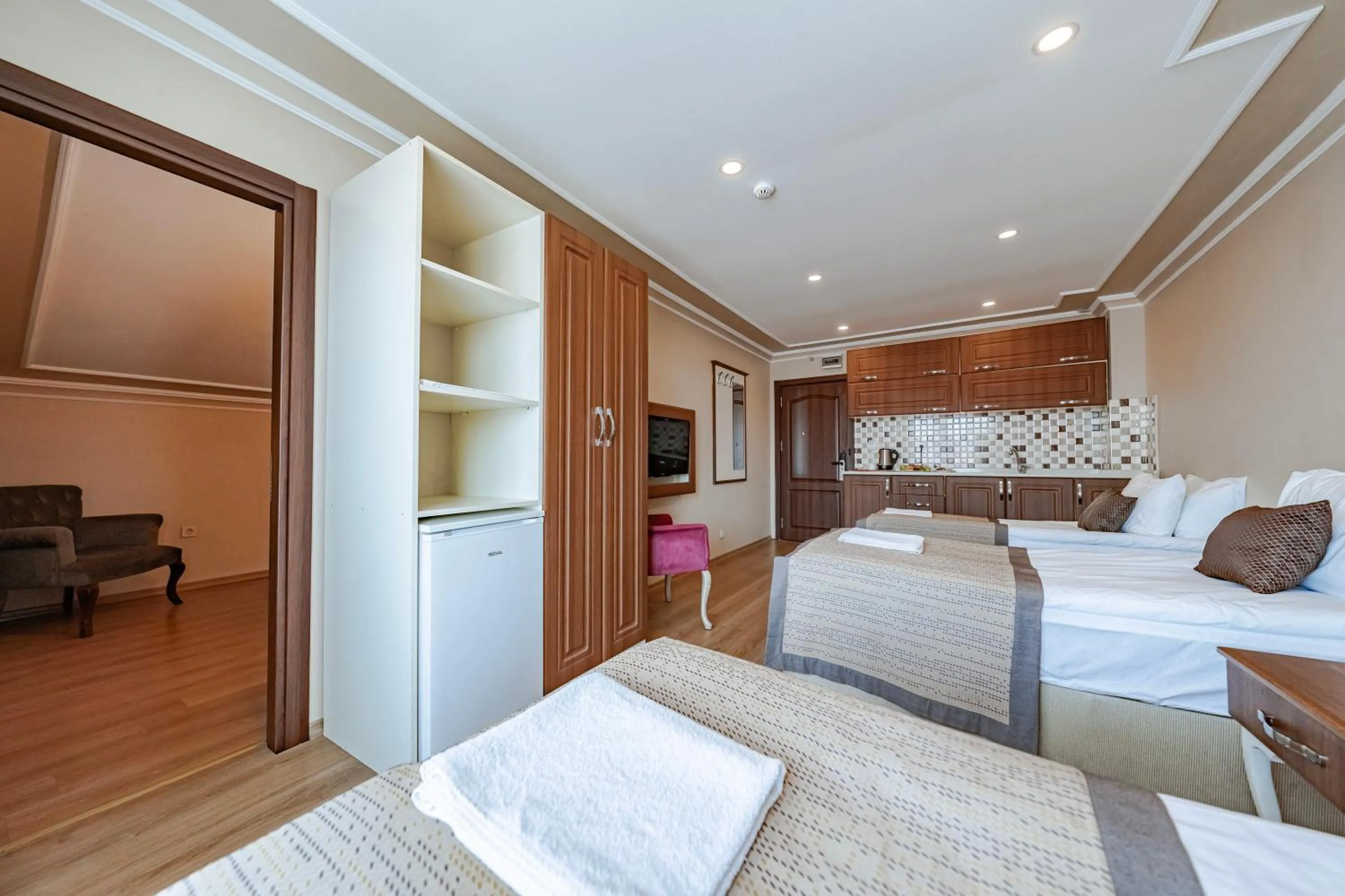 Photo of the whole room, Bed in Grand Hamit Hotel