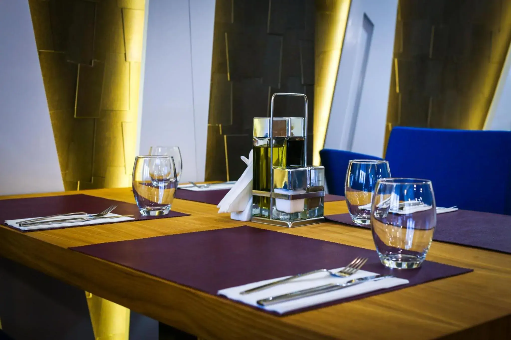 Restaurant/places to eat in Holiday Inn Plovdiv by IHG Restaurant/places to eat in Holiday Inn Plovdiv by IHG