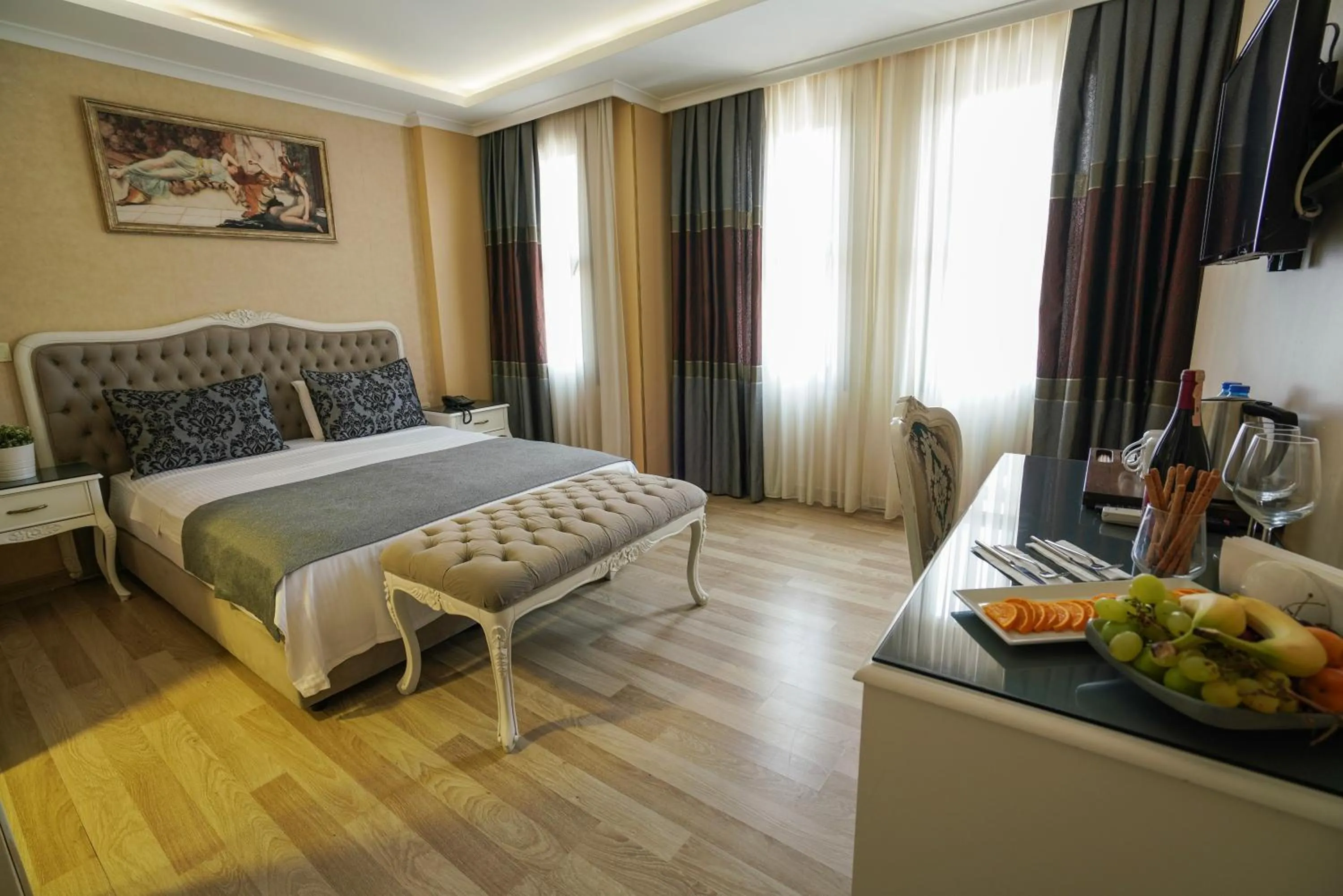 Photo of the whole room, Bed in Bon Hotel Old City