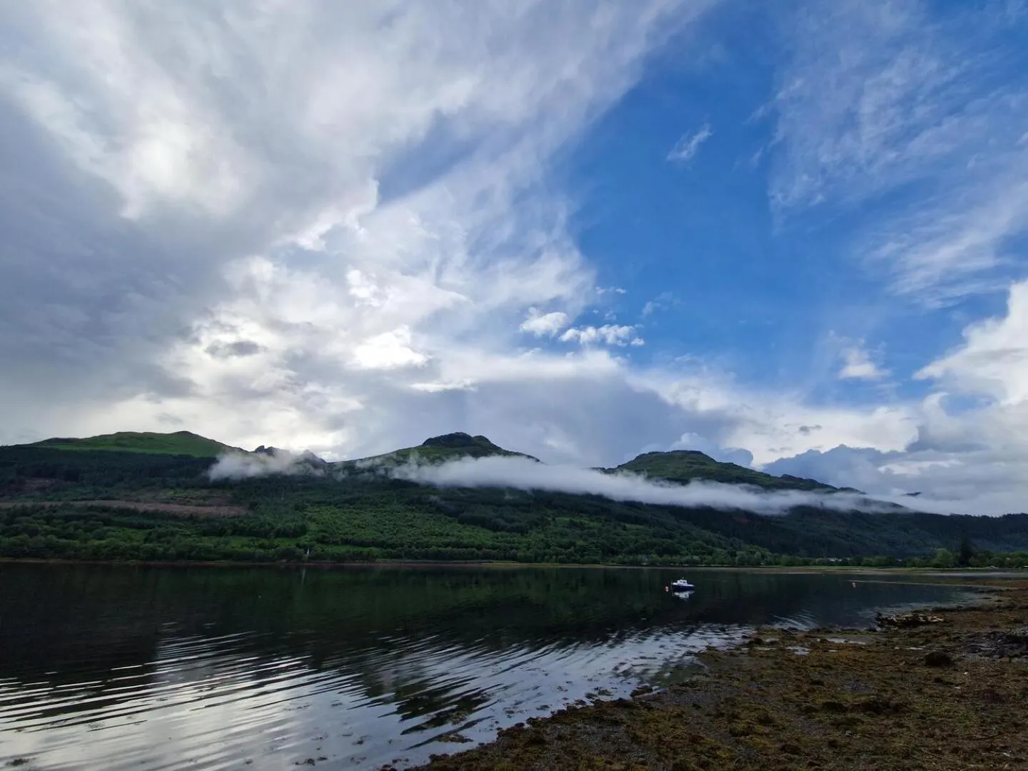 Natural landscape in Loch Long Hotel