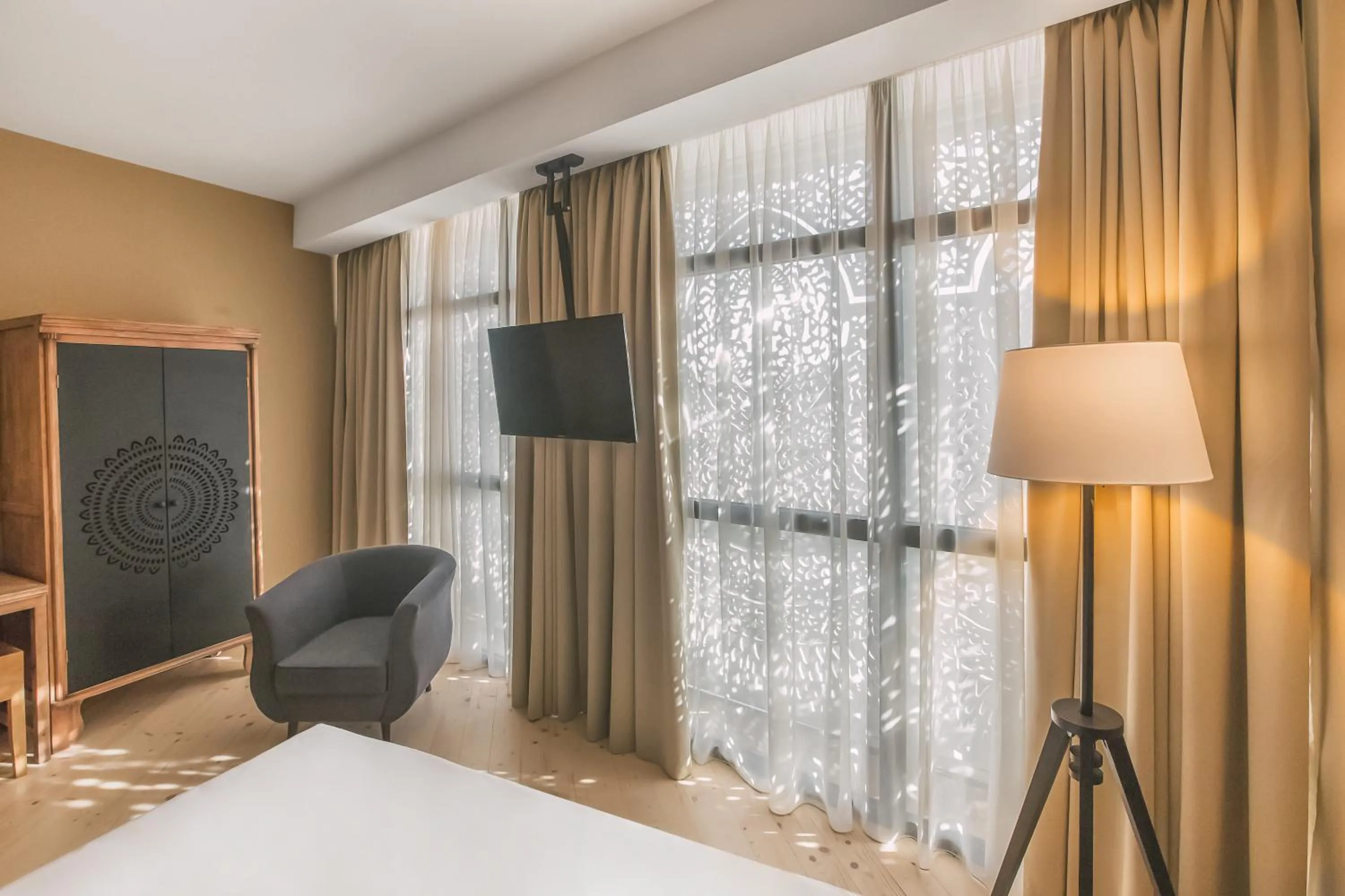 Landmark view, Bed in Kisi Boutique Hotel