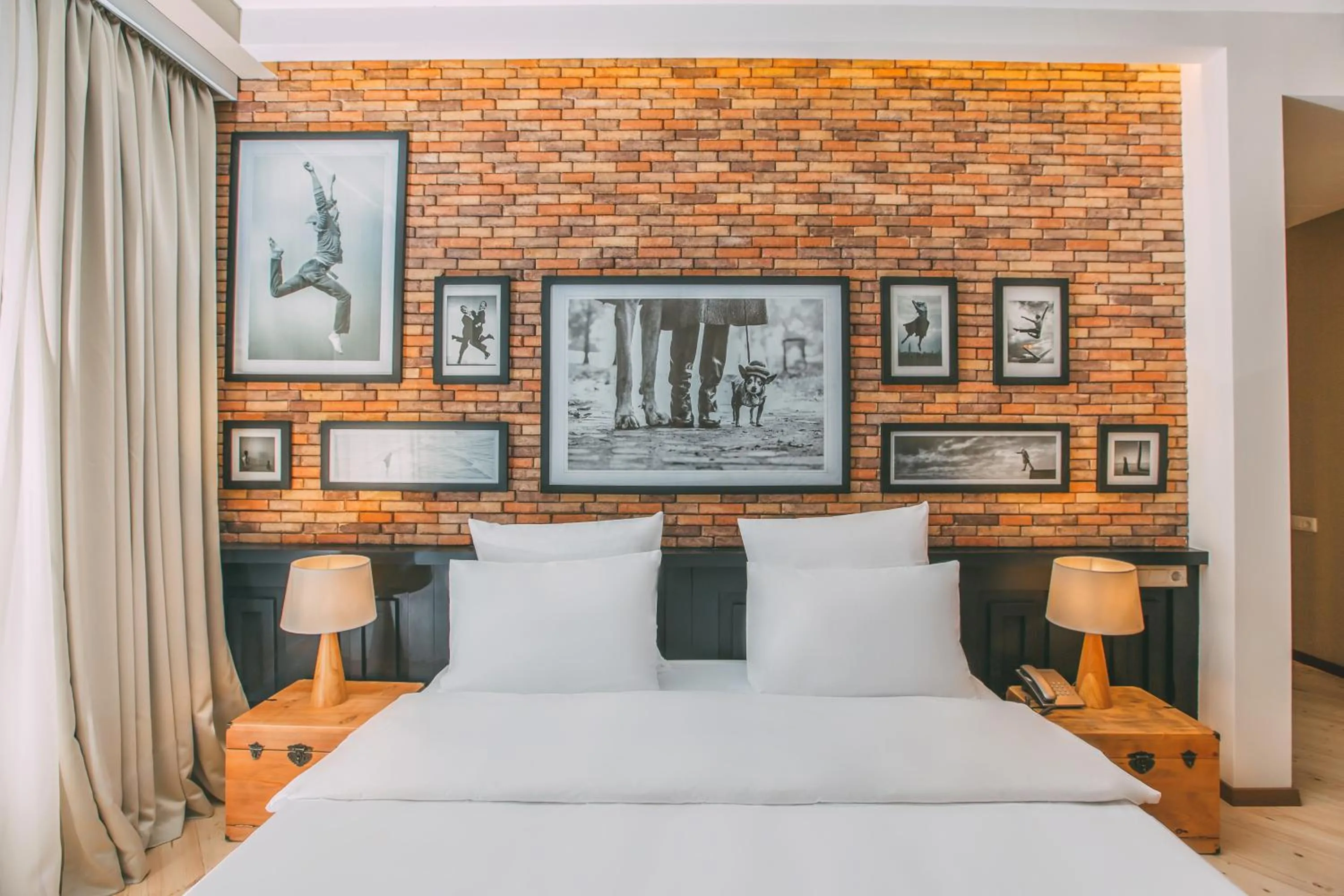 Landmark view, Bed in Kisi Boutique Hotel