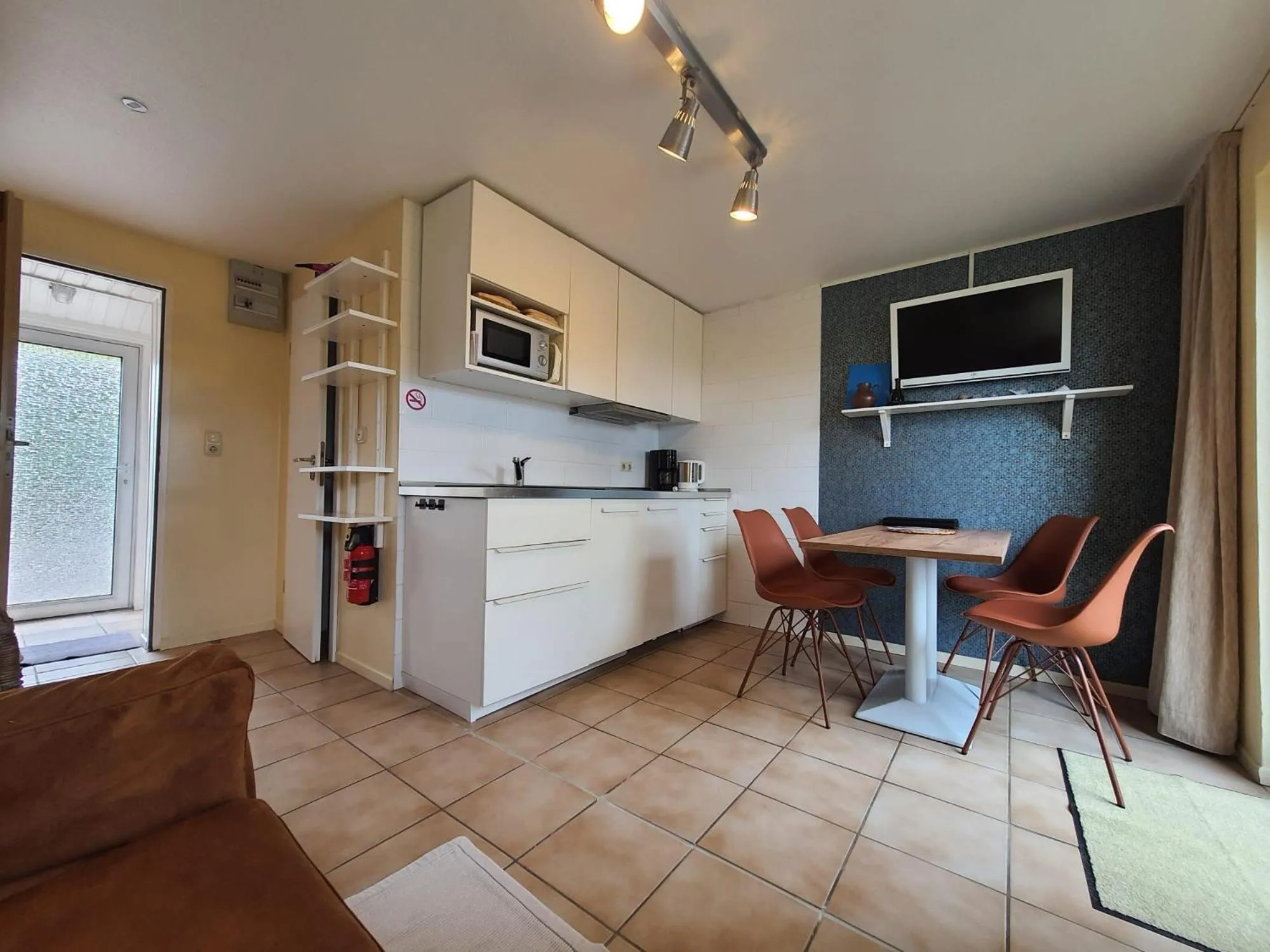 Property building in Haus Achtern Diek in erster Reihe am Meer