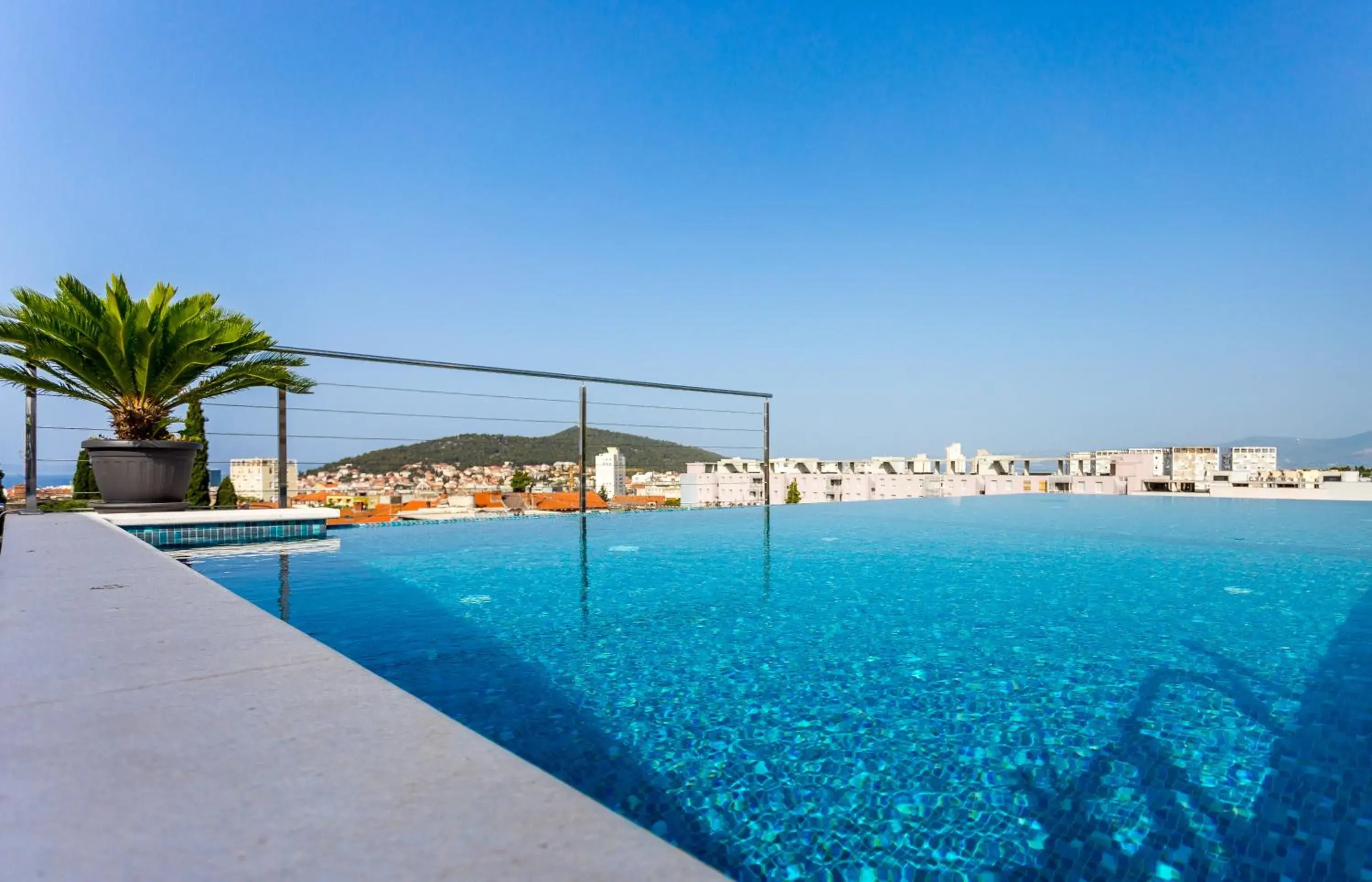 Pool view in Art Hotel Pool view in Art Hotel