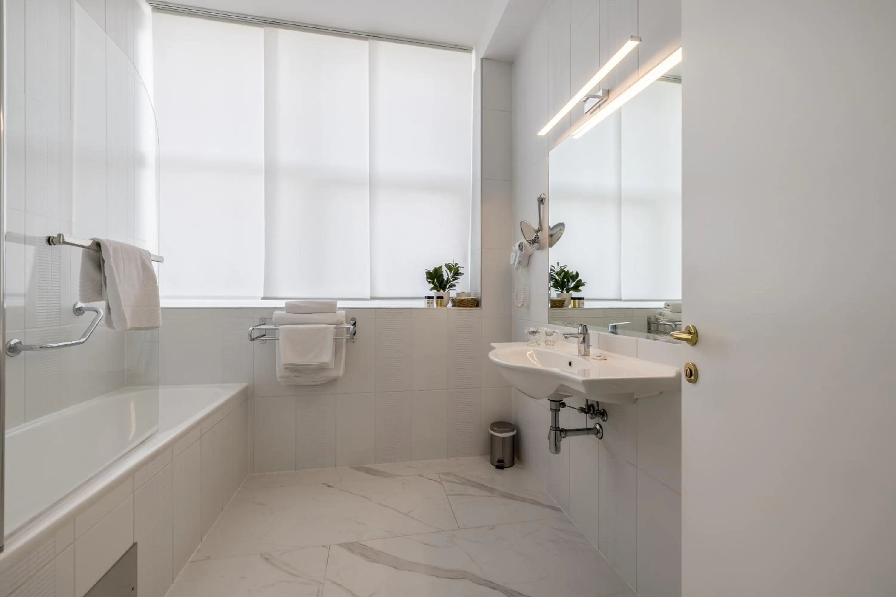 Bathroom in Art Hotel