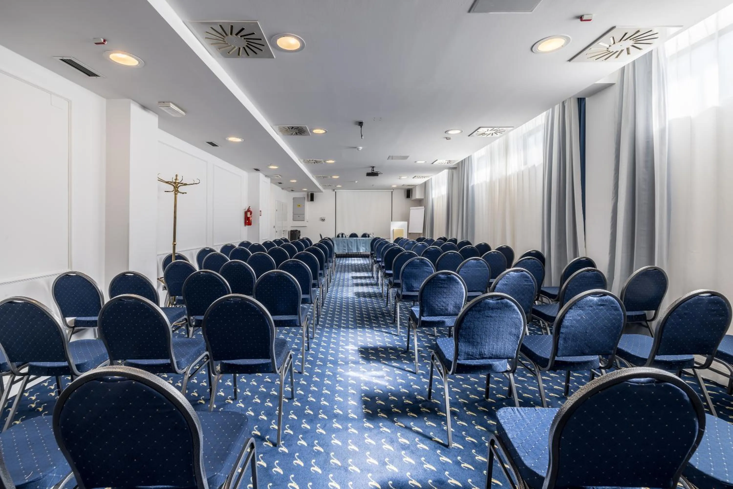 Business facilities in Art Hotel