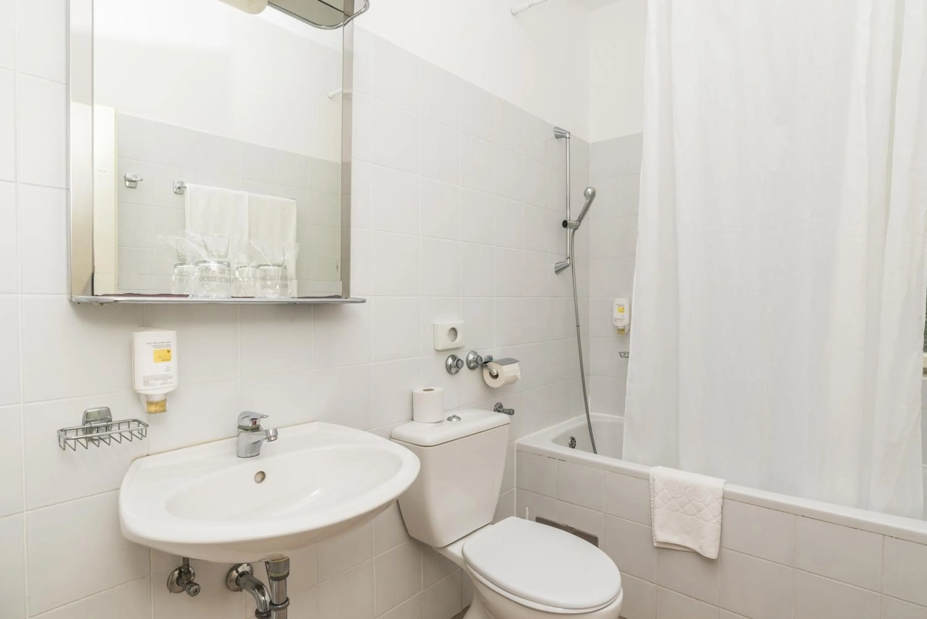 Bathroom in Apartments Polynesia Plava Laguna