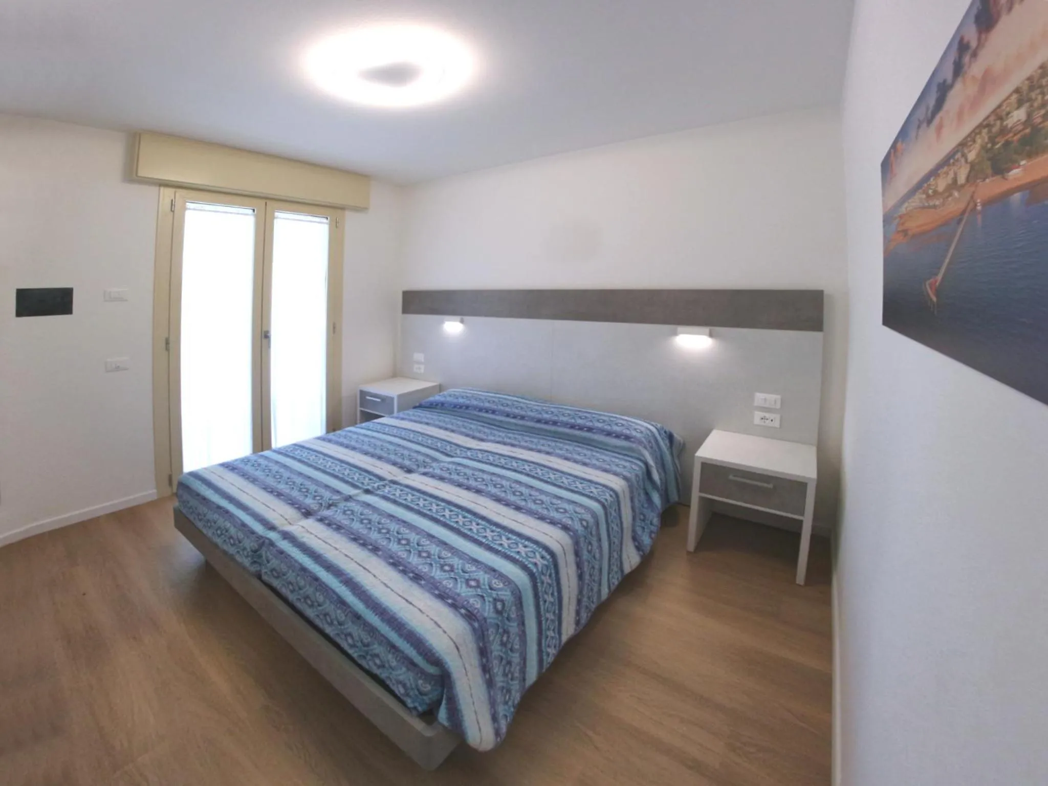 Bedroom, Bed in Burello