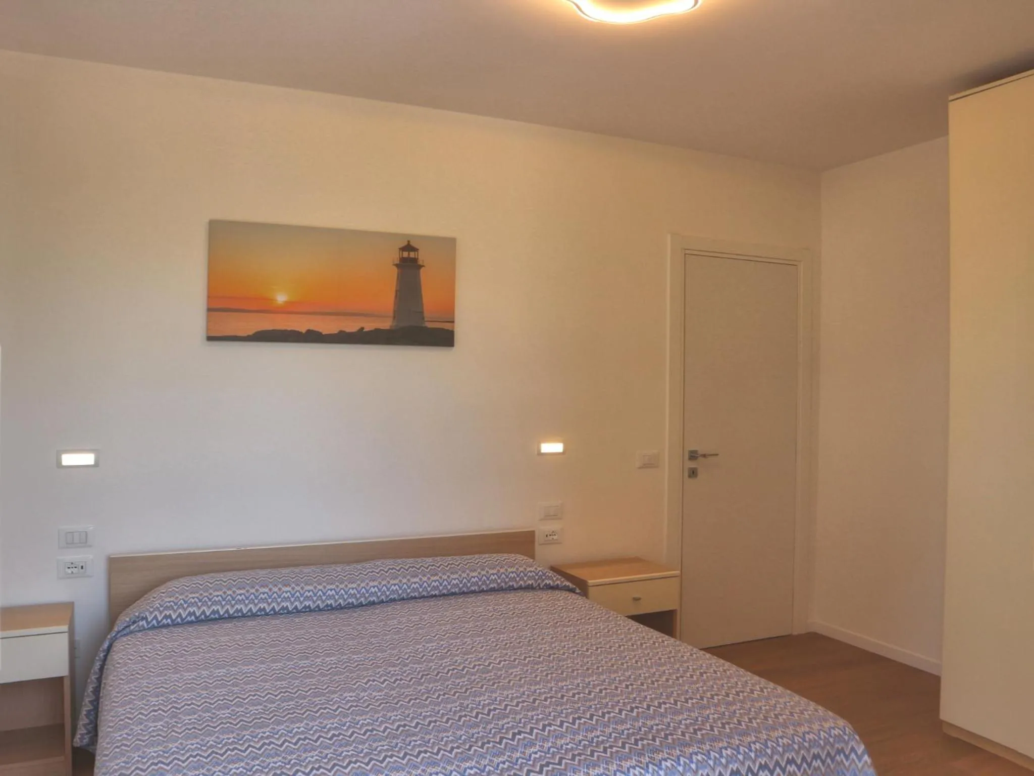 Bedroom, Bed in Burello