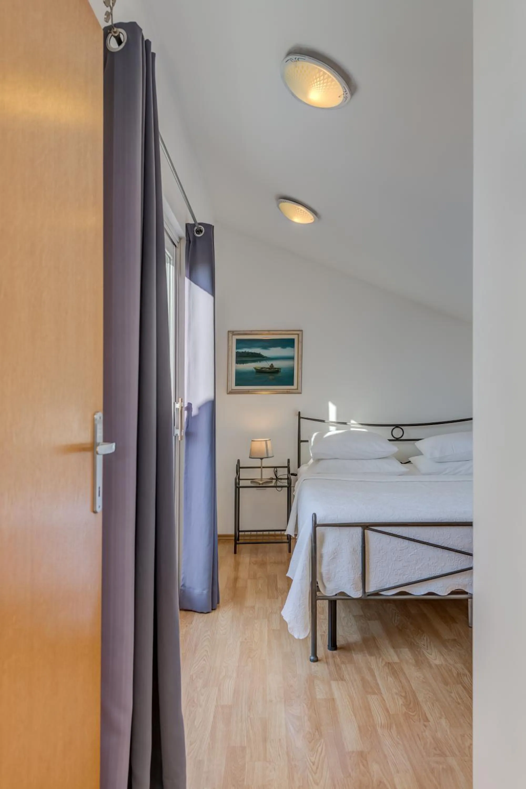 Bedroom, Bed in Pink Inn