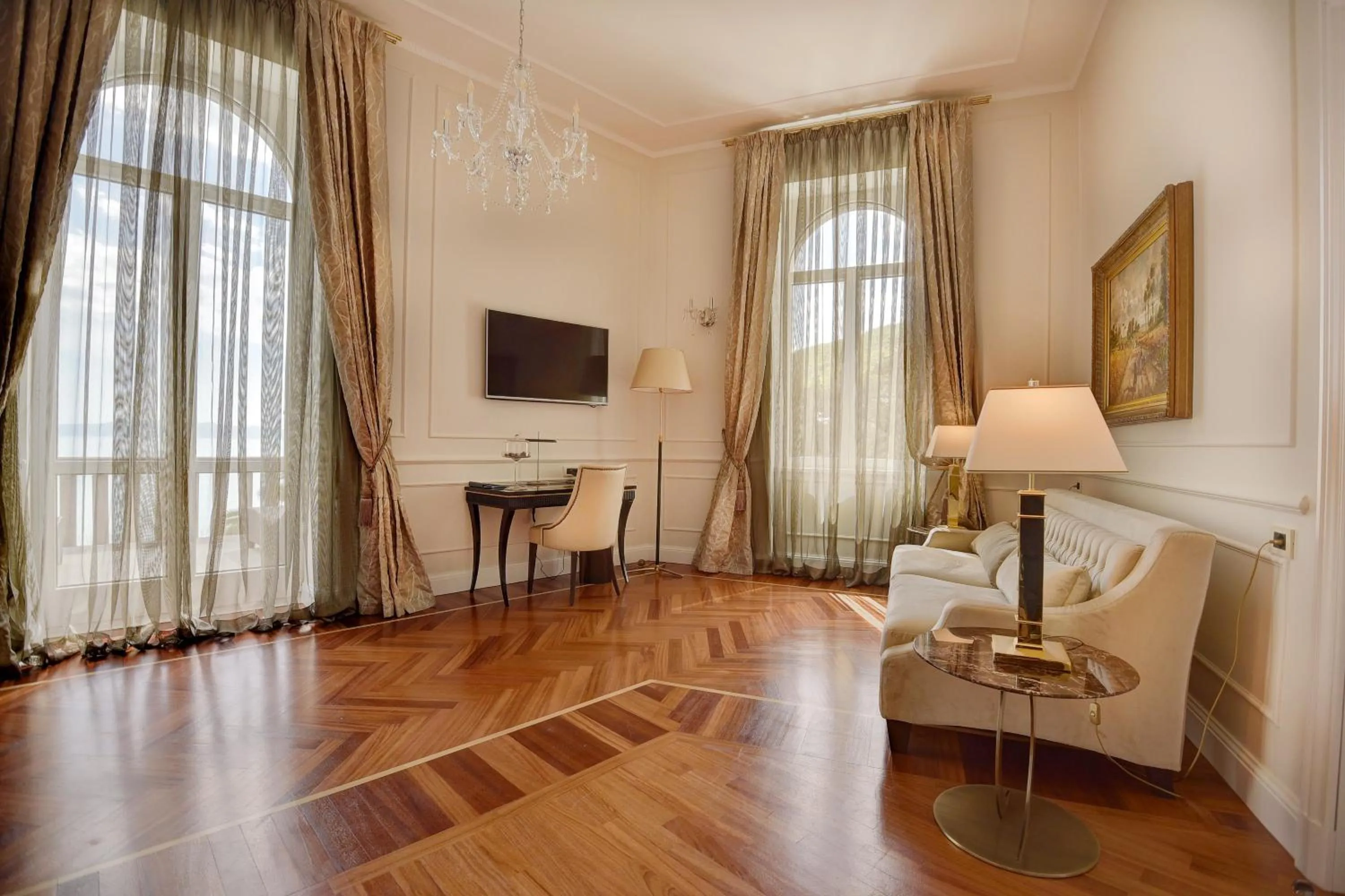 TV and multimedia in Amadria Park Hotel Milenij