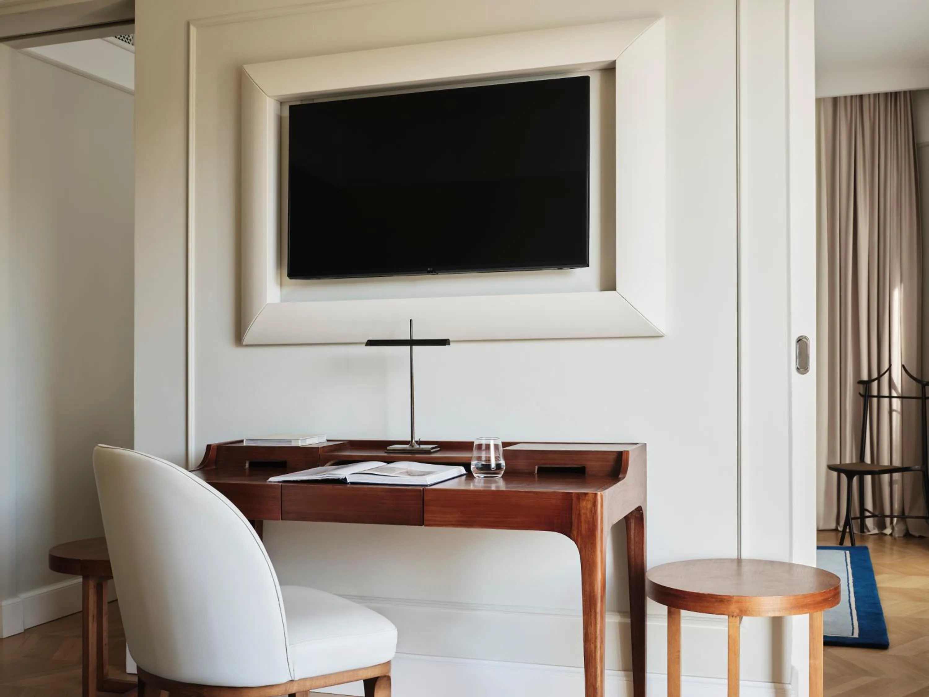 Communal lounge/ TV room in Amadria Park Hotel Milenij