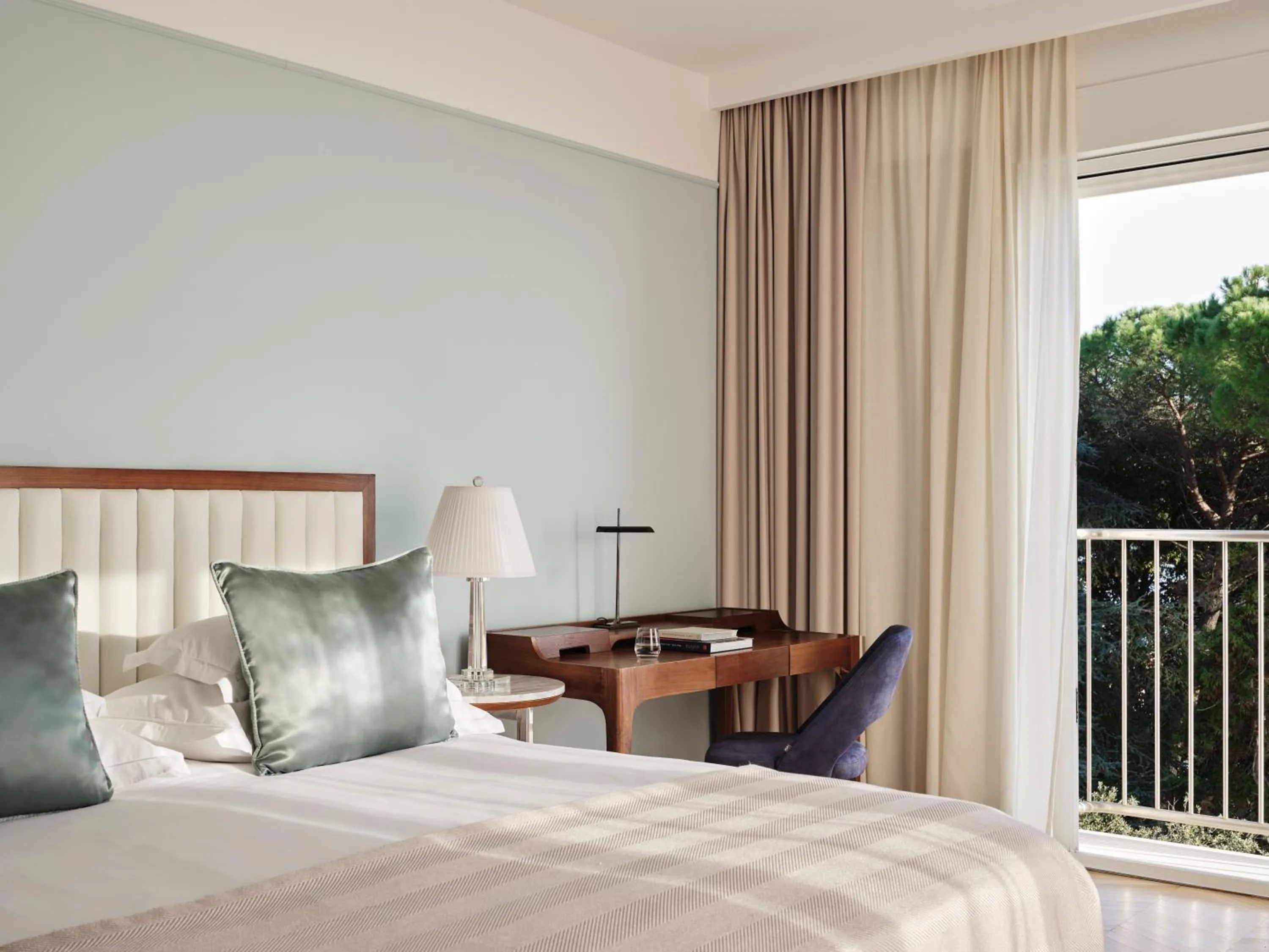 Bed in Amadria Park Hotel Milenij