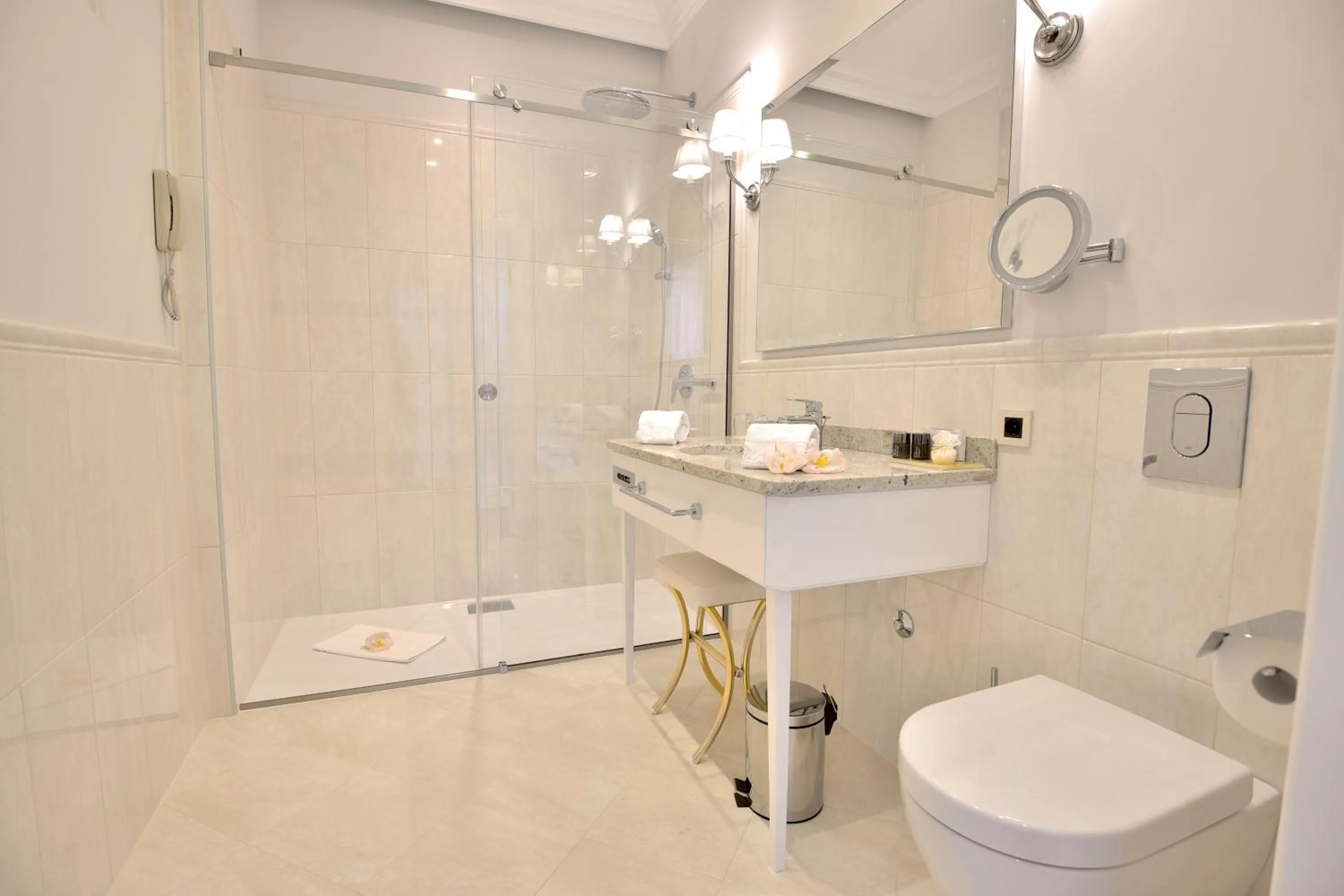 Bathroom in Amadria Park Hotel Milenij