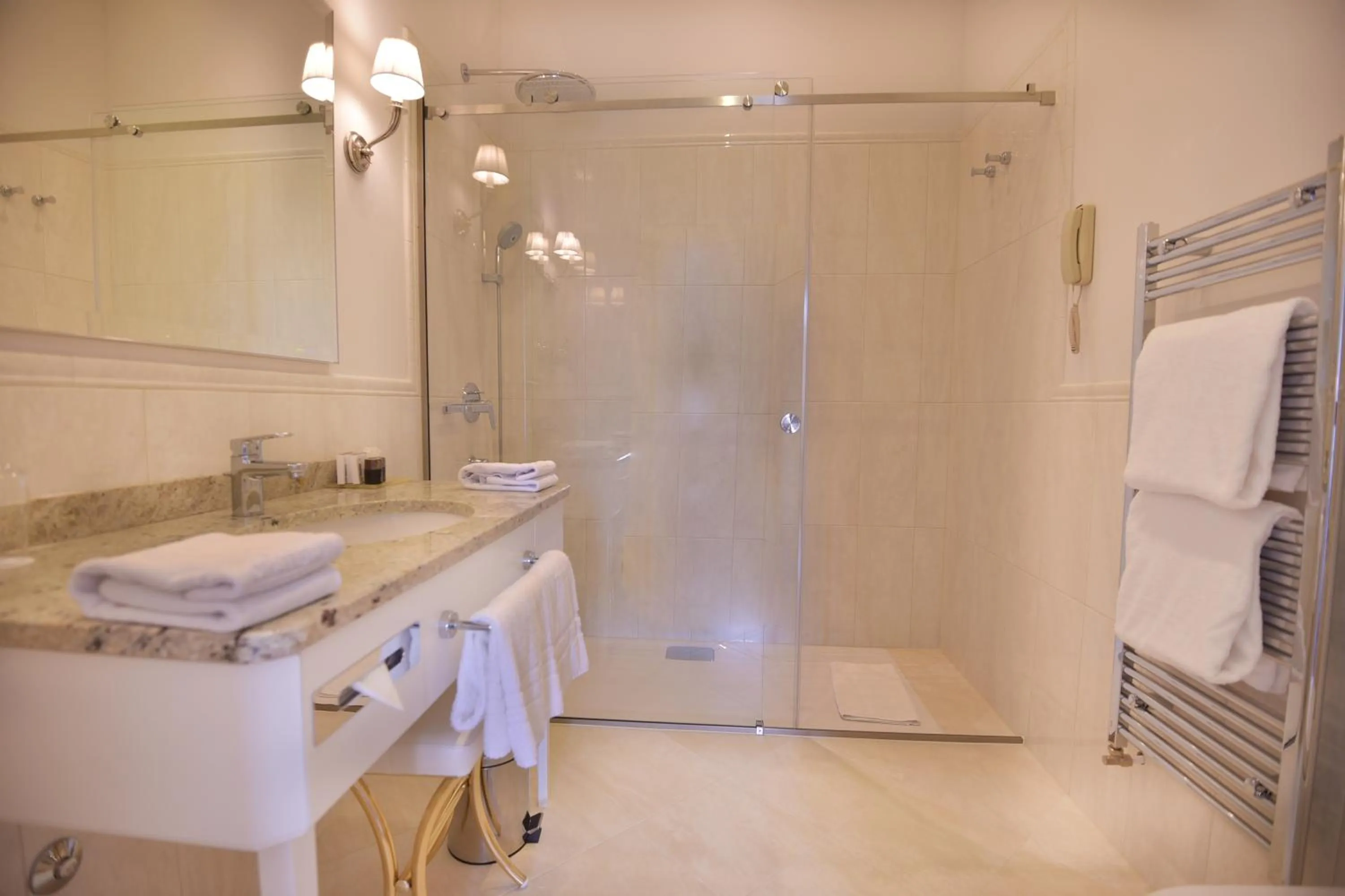 Bathroom in Amadria Park Hotel Milenij