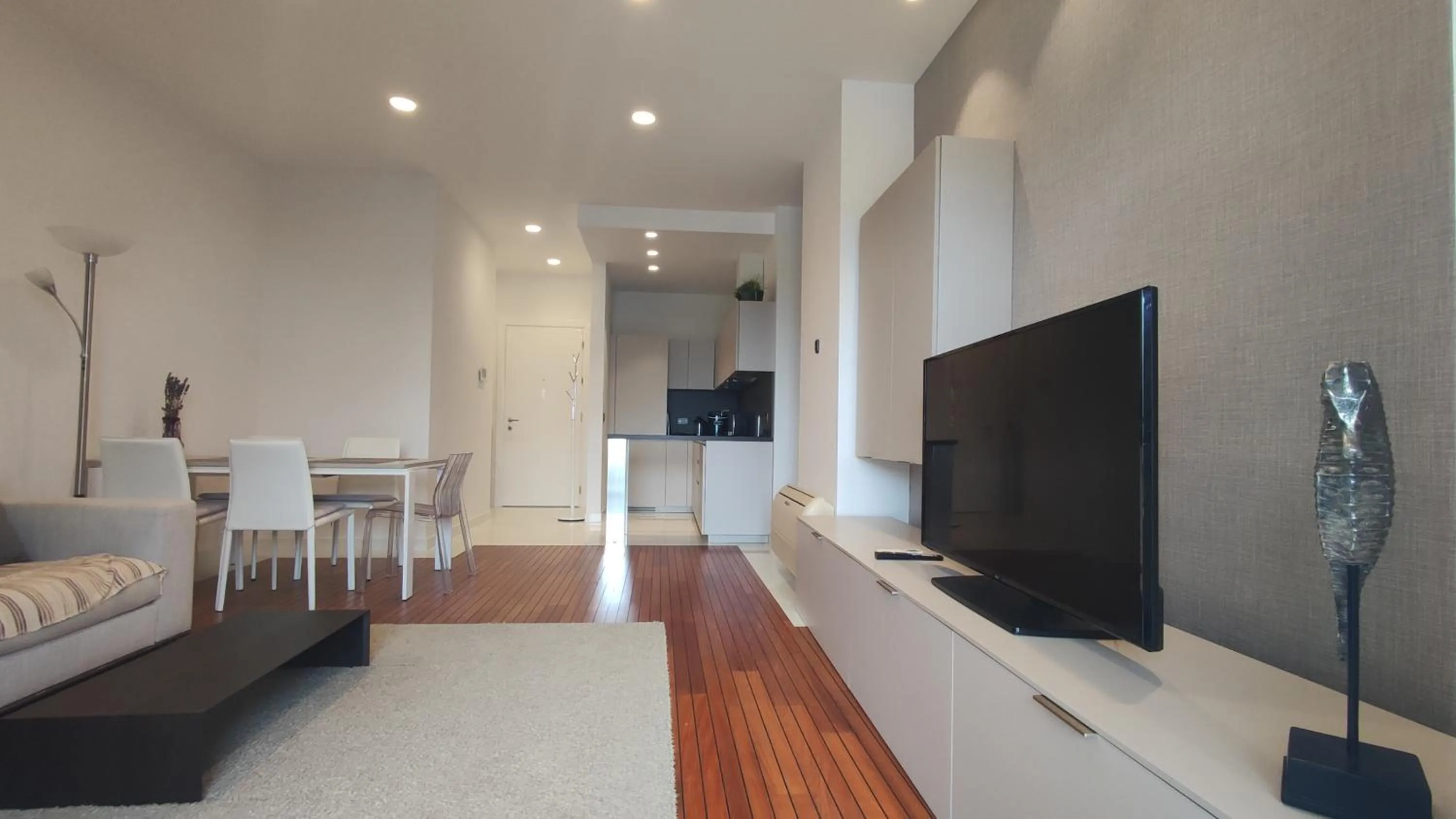 TV and multimedia in Skiper Apartments & Golf Resort